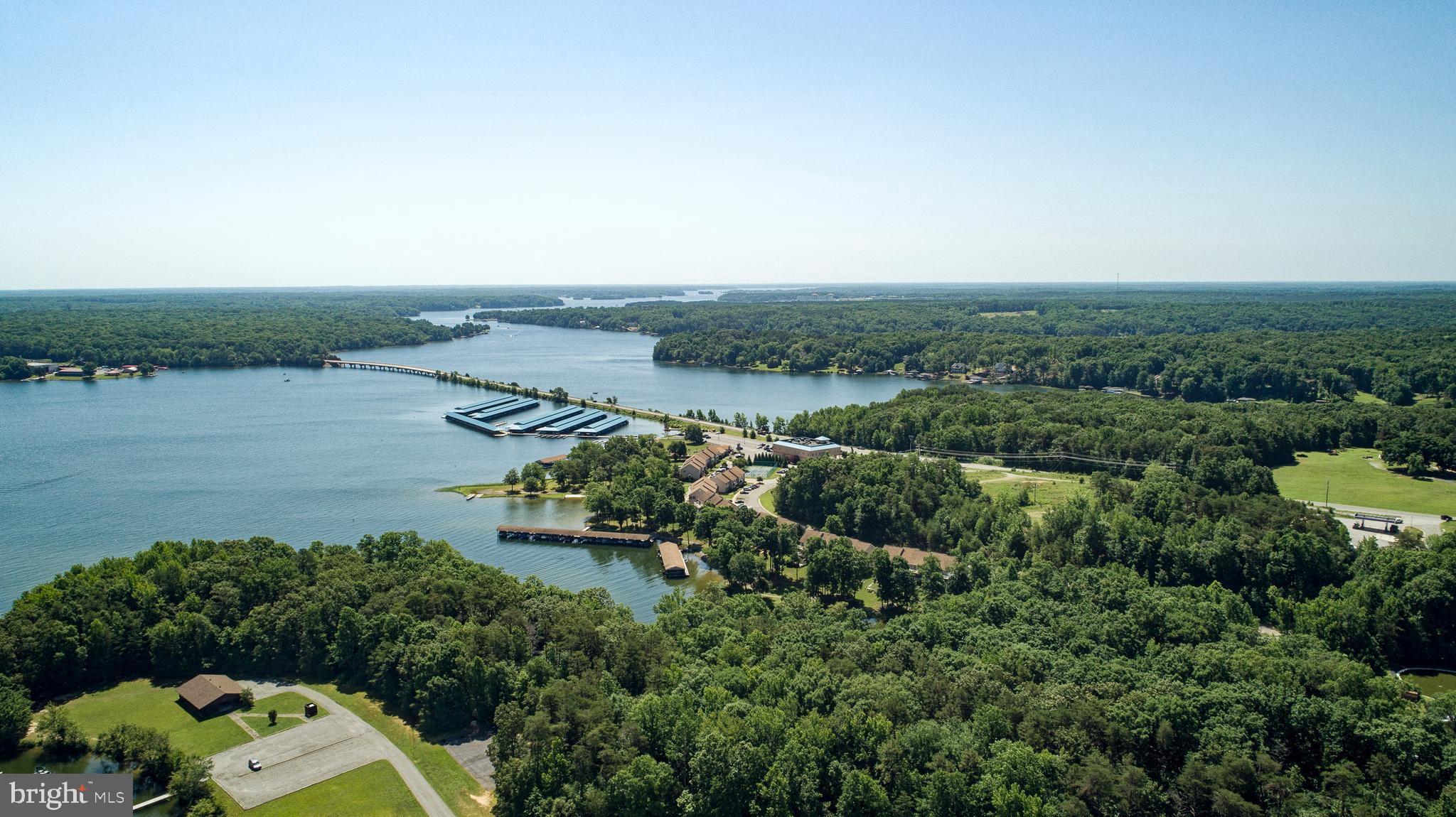 WINDWOOD COVES - Residential