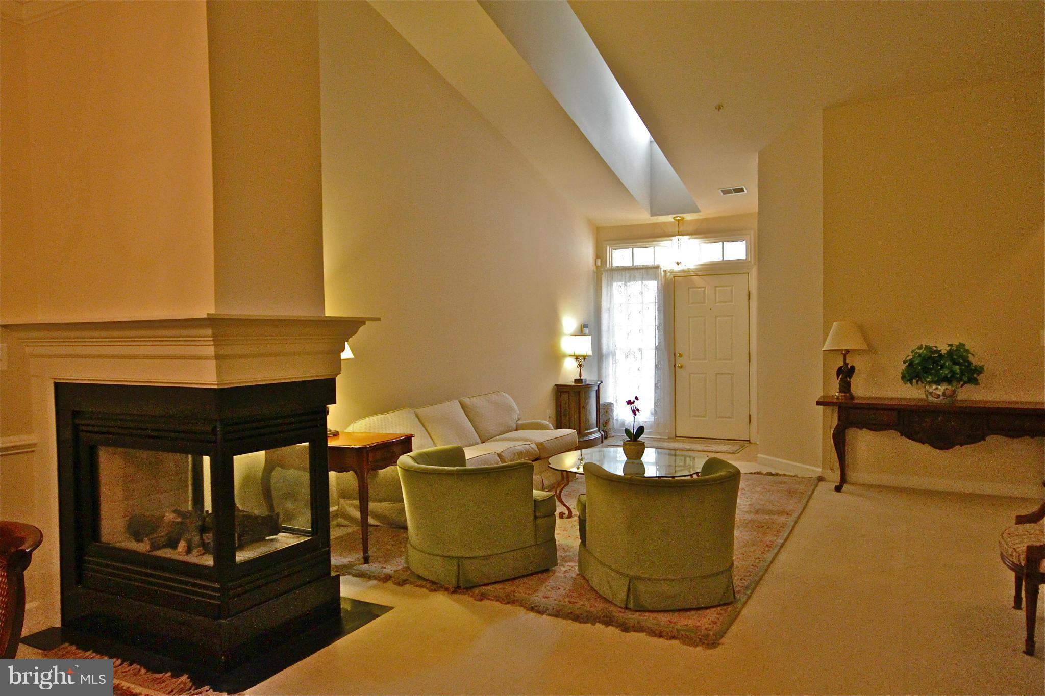 SOUTH RIVER COLONY - Residential