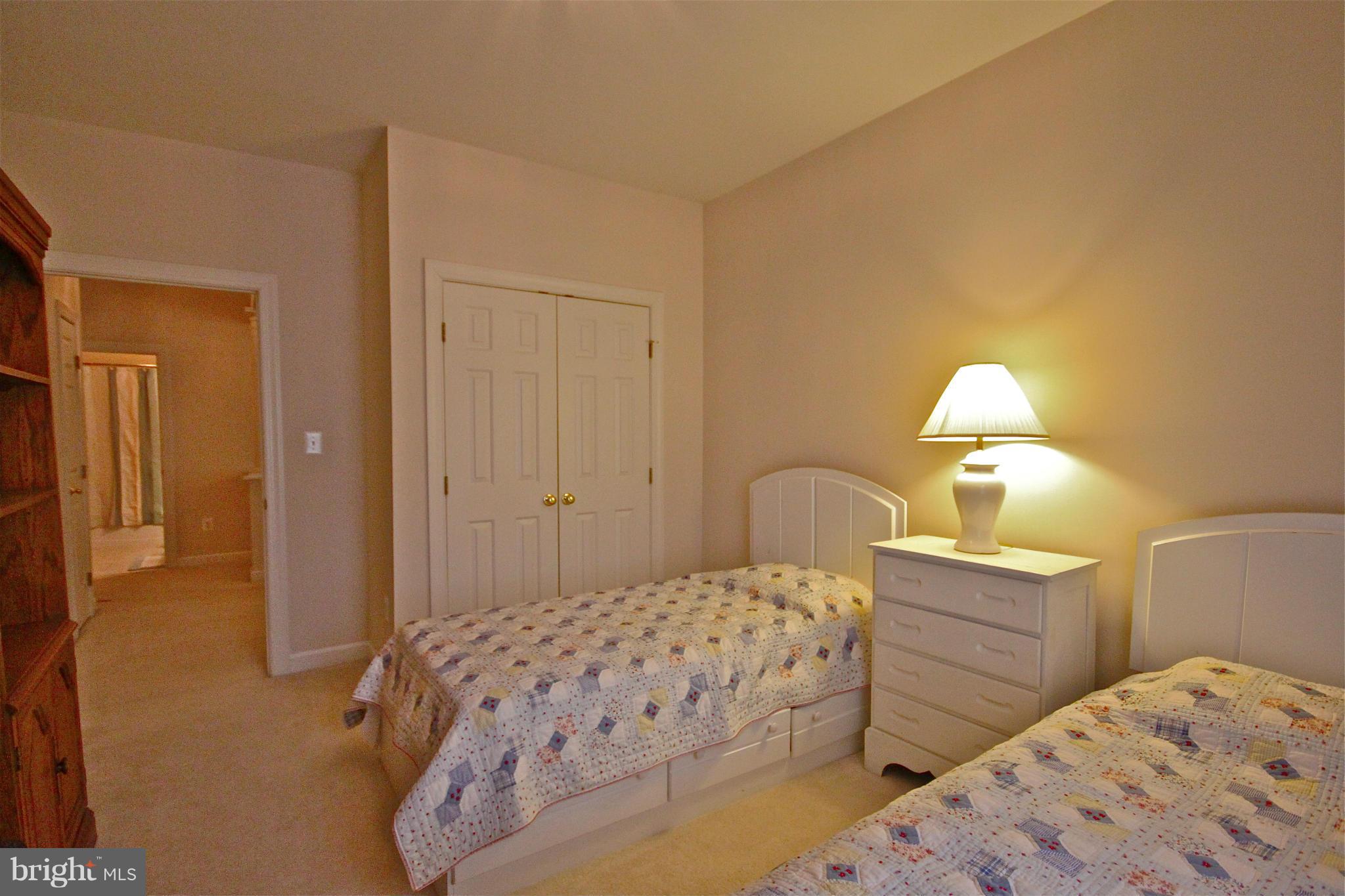 SOUTH RIVER COLONY - Residential