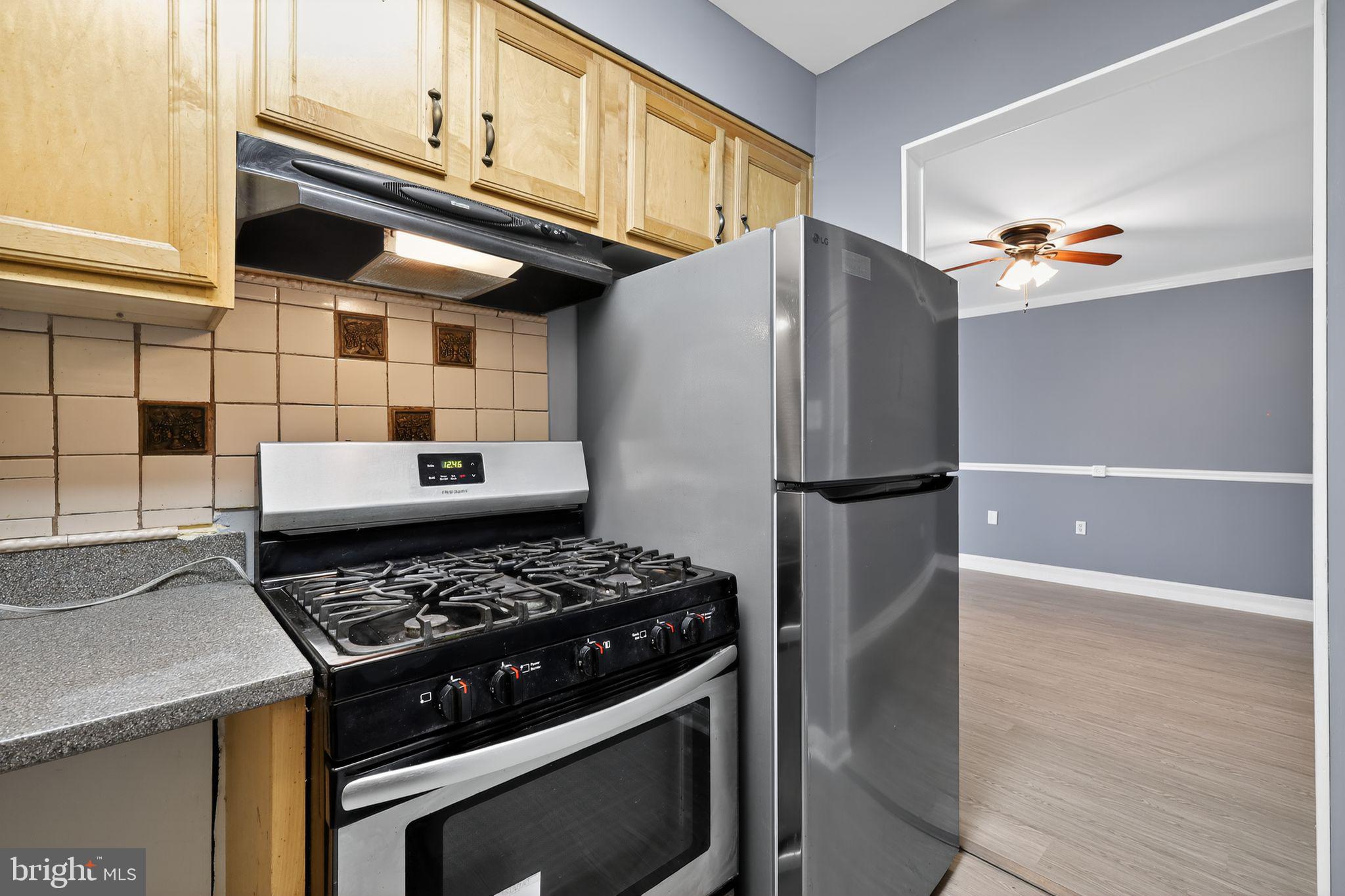 OLD TOWNE VILLAGE CONDOMINIUMS - Residential