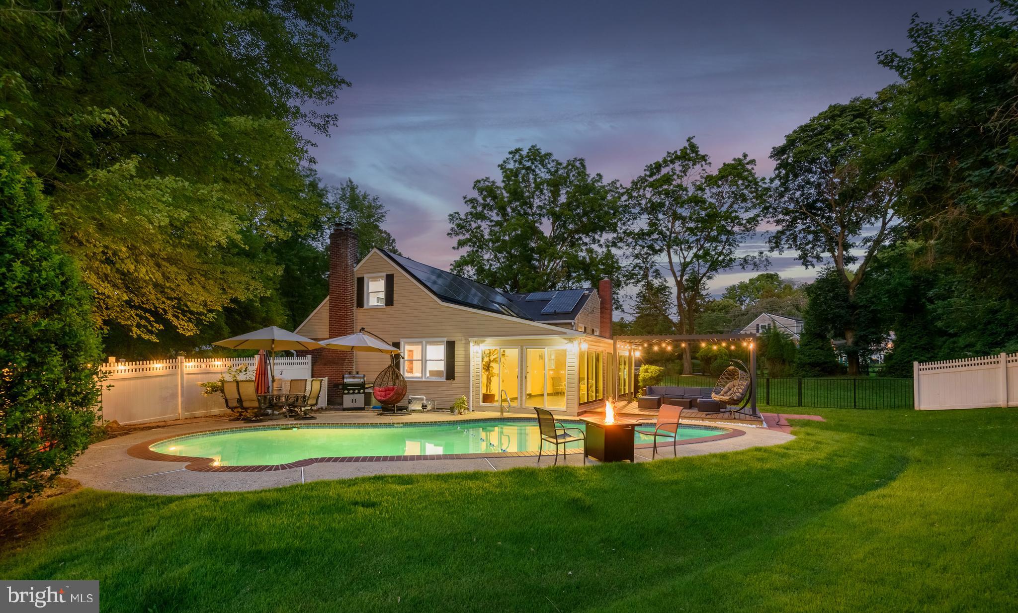 1291 THOMAS ROAD