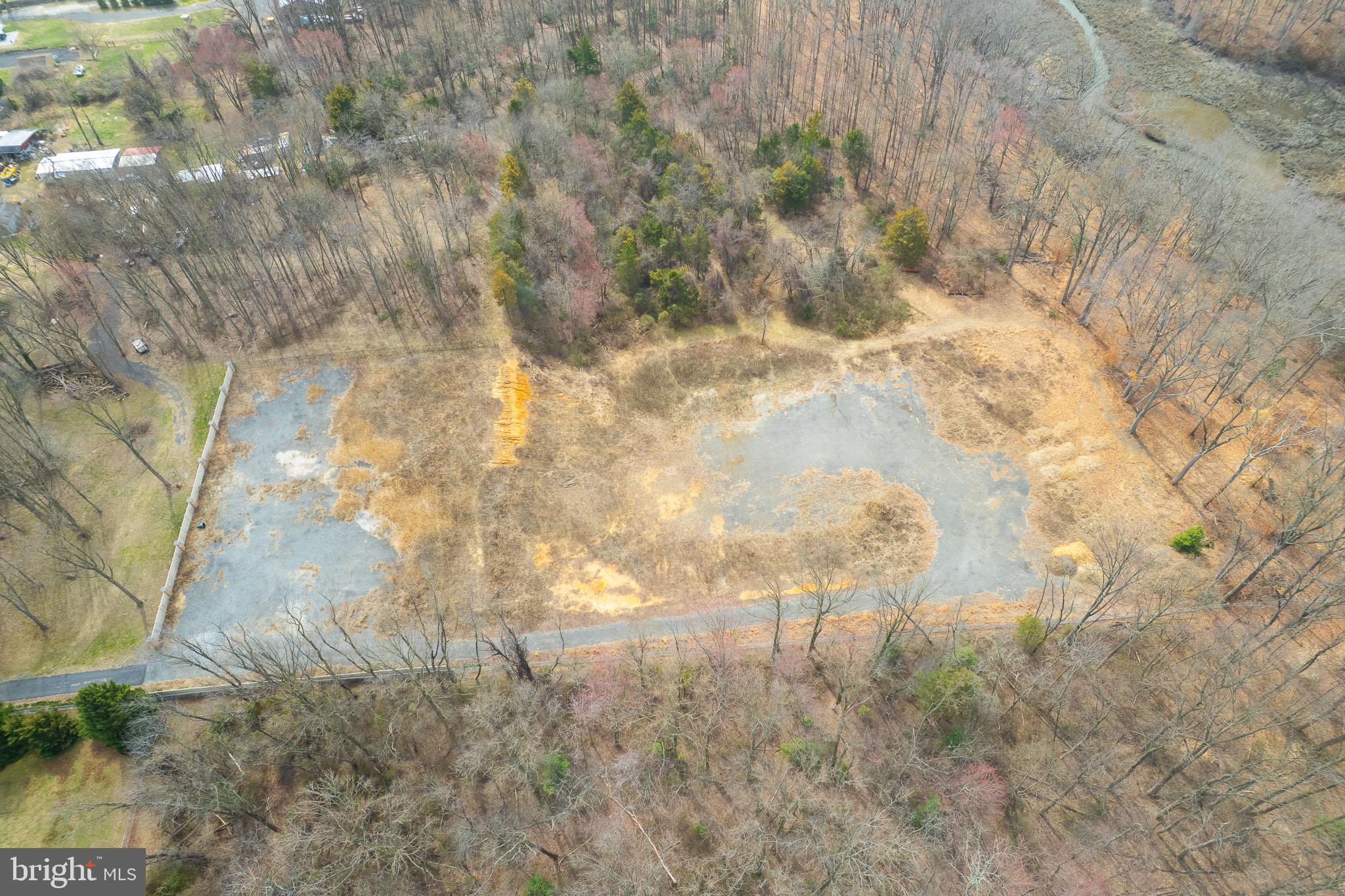 BRACKIN ESTATES - Land