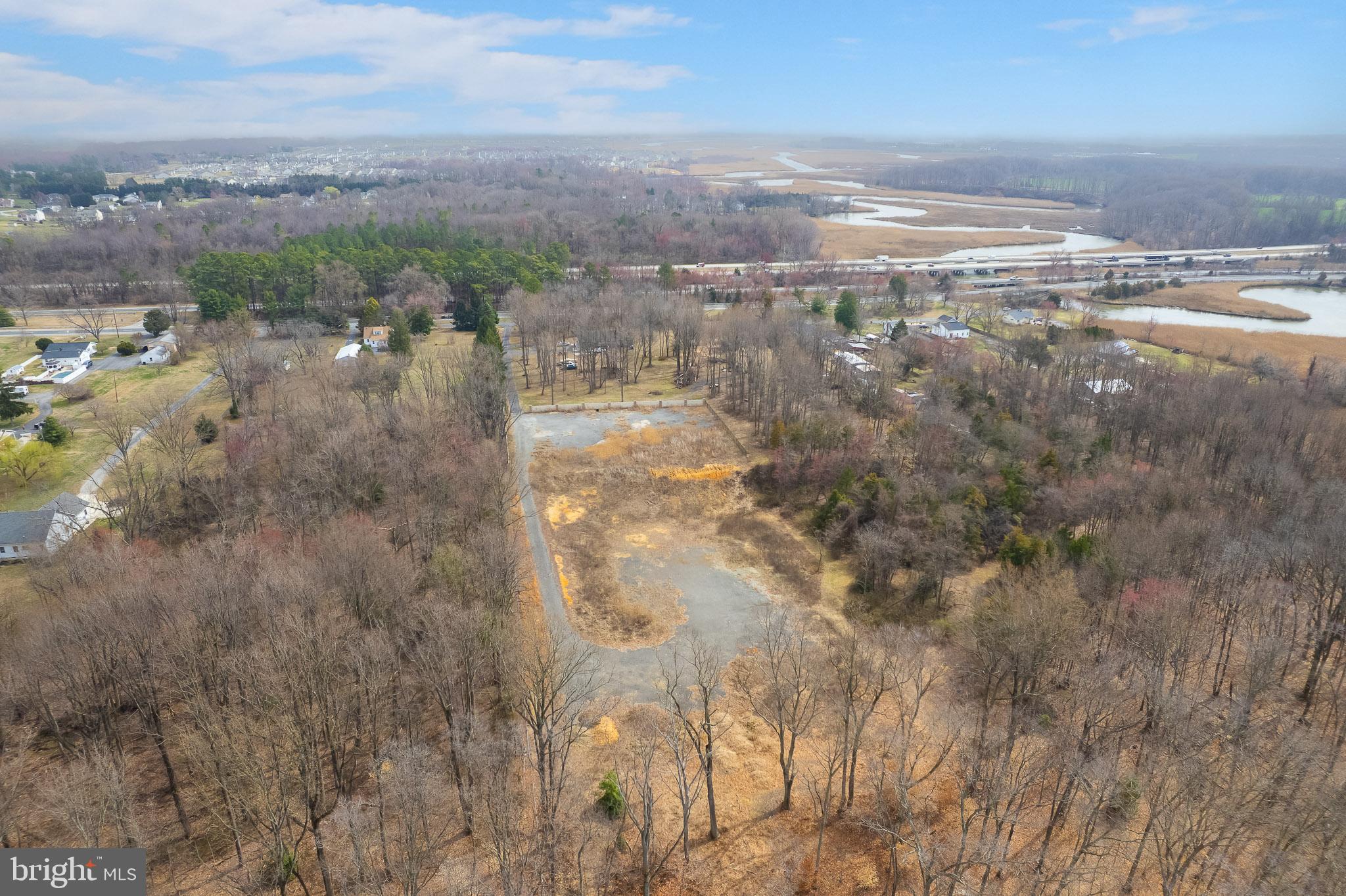 BRACKIN ESTATES - Land