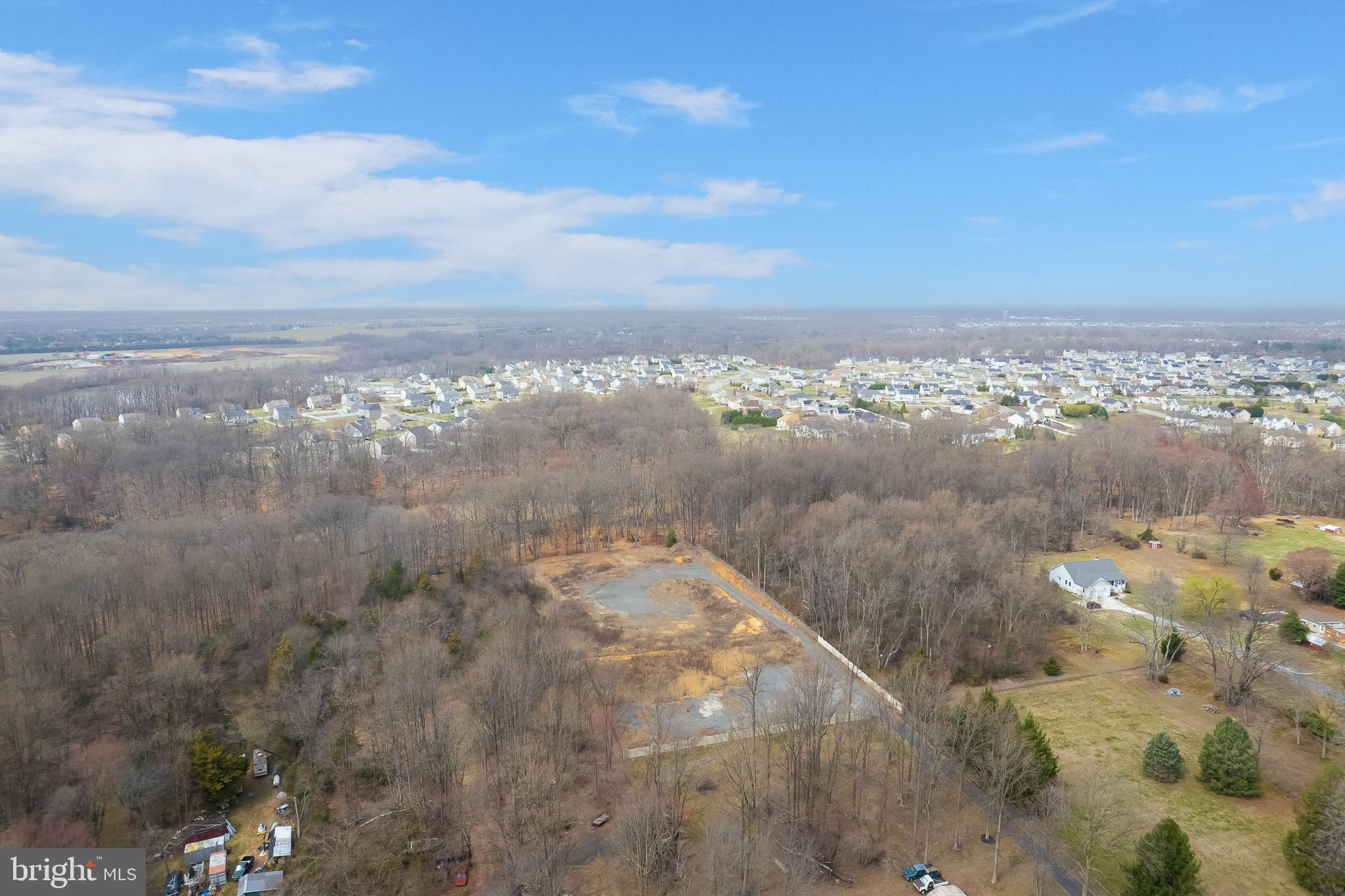 BRACKIN ESTATES - Land