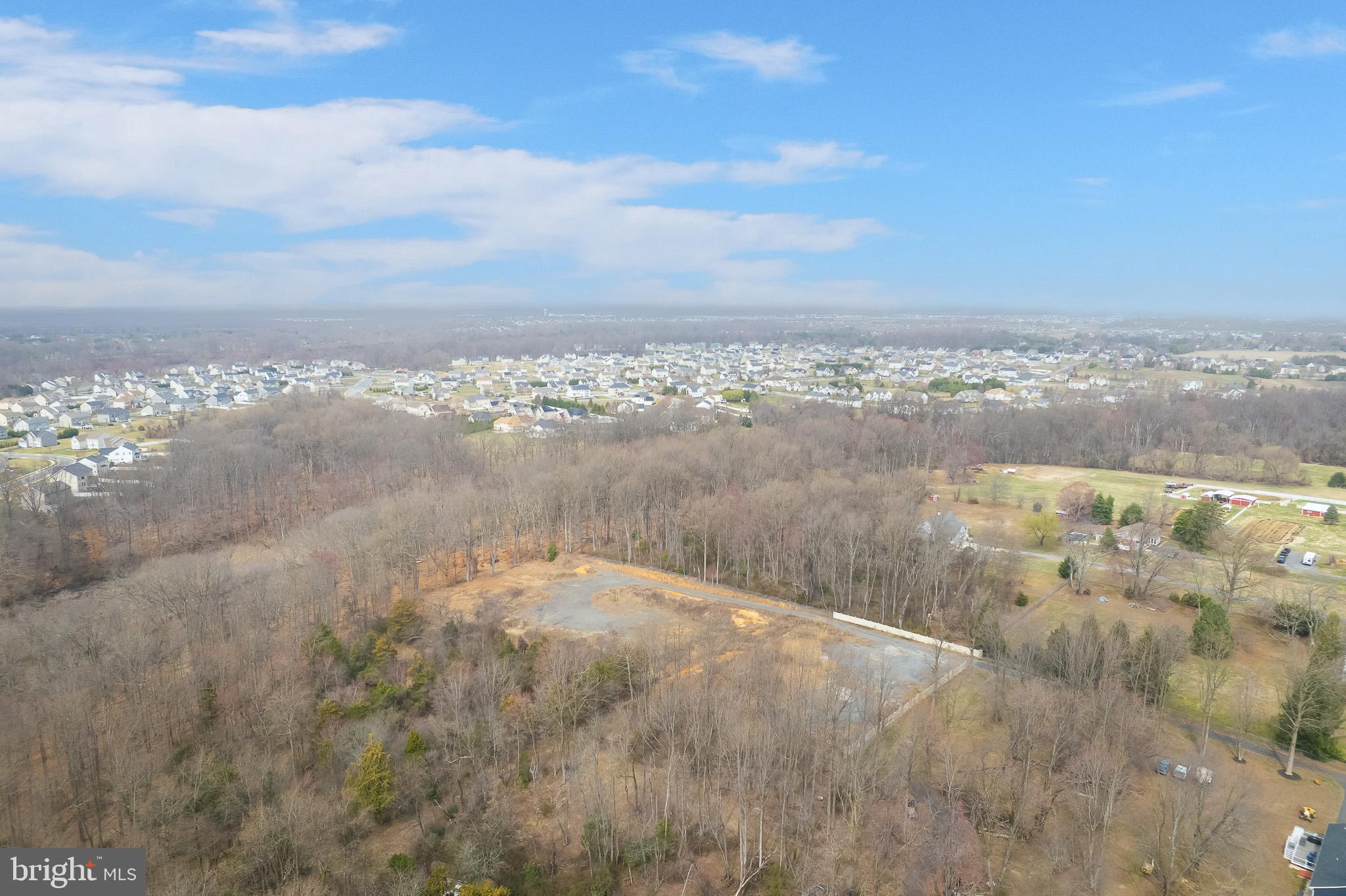 2691 N DUPONT PARKWAY