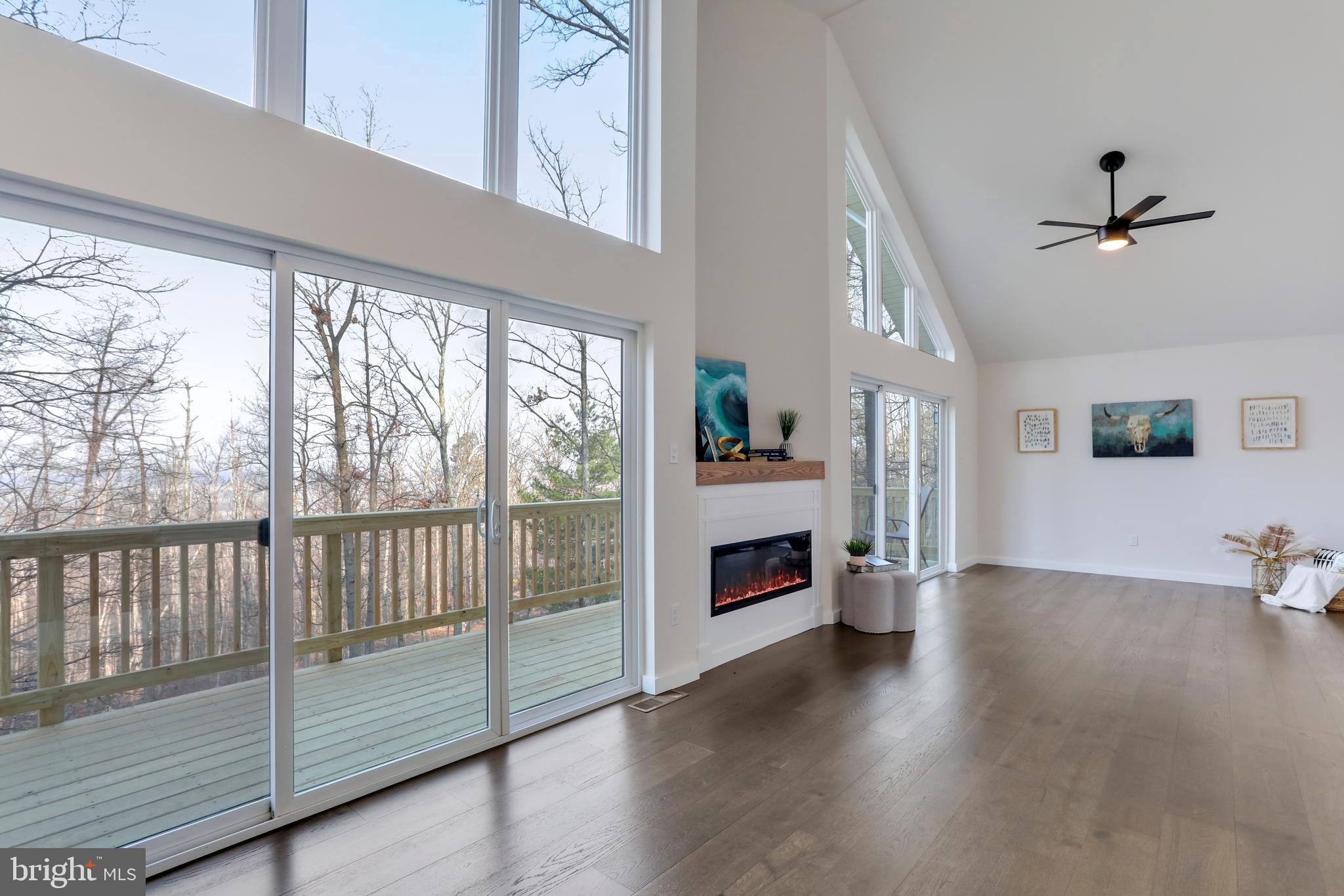 SHANNONDALE - Residential