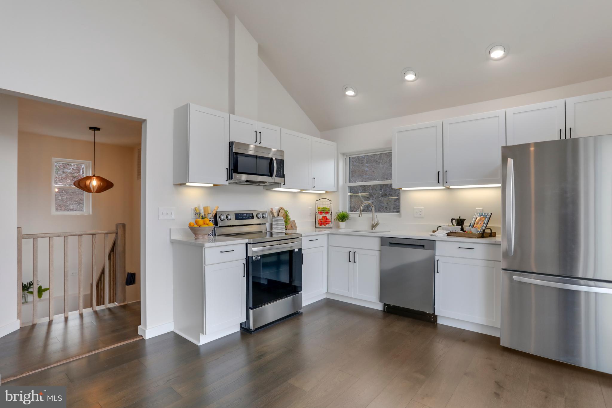 SHANNONDALE - Residential