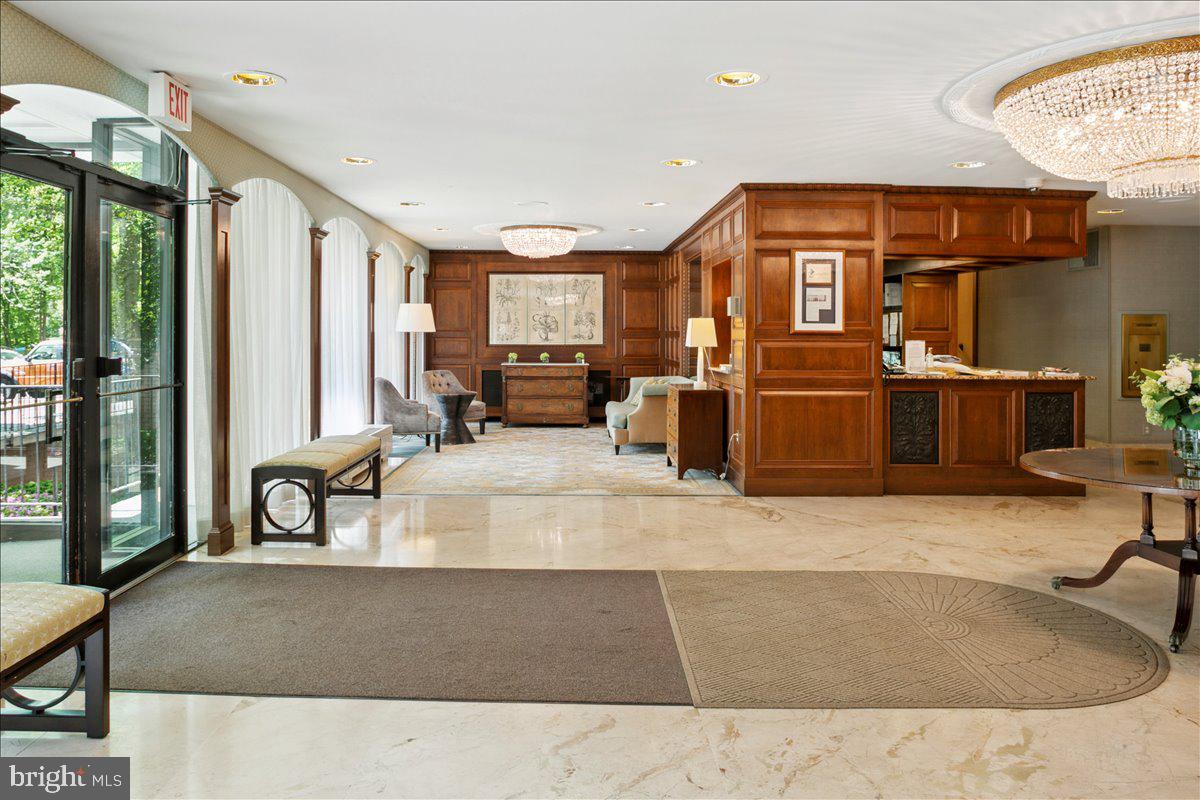 4501 ARLINGTON BOULEVARD 709