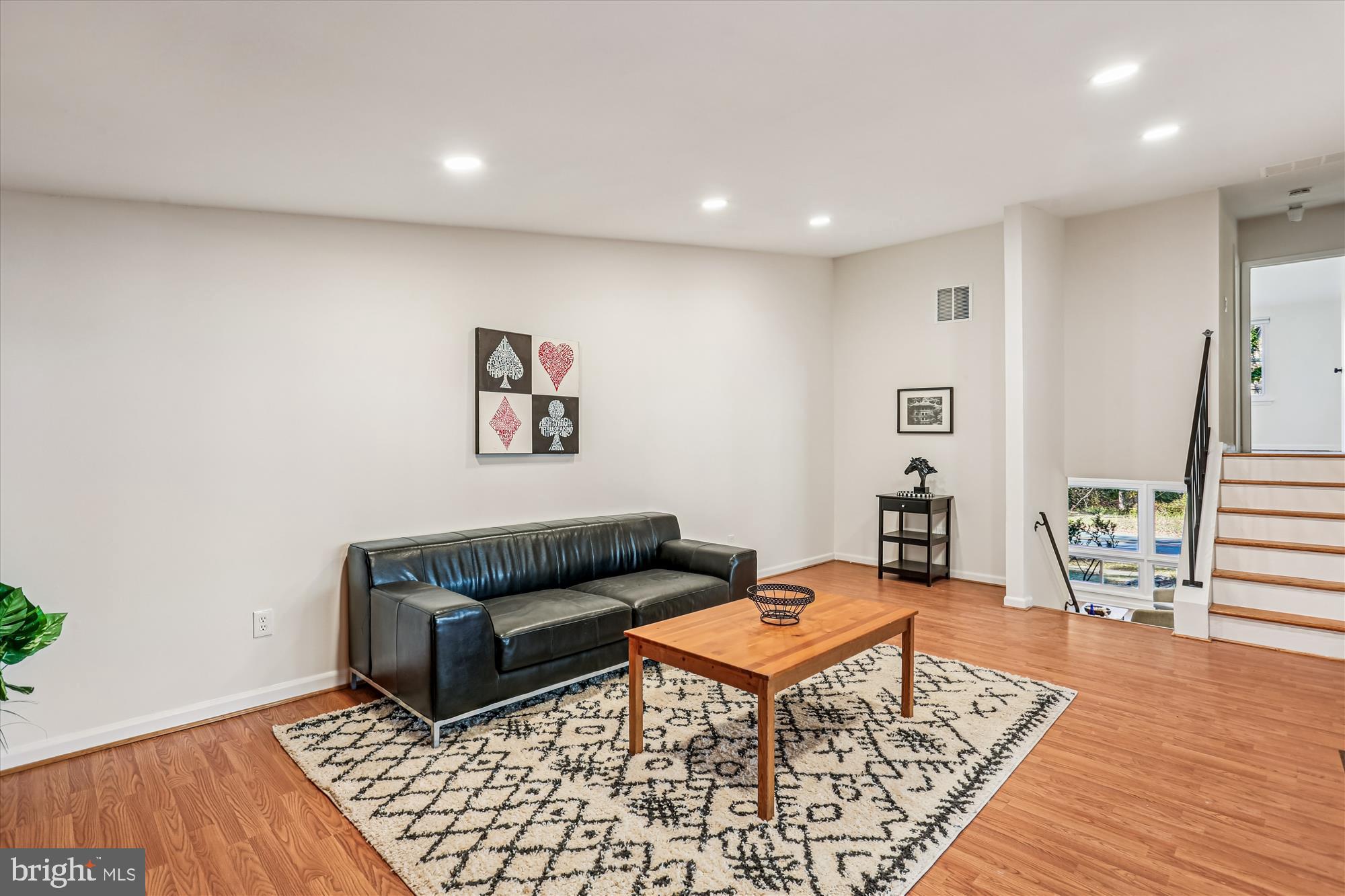 KEMP MILL ESTATES - Residential