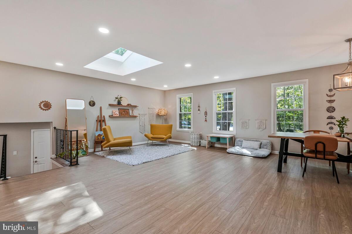 BRYANTOWN HILLS - Residential