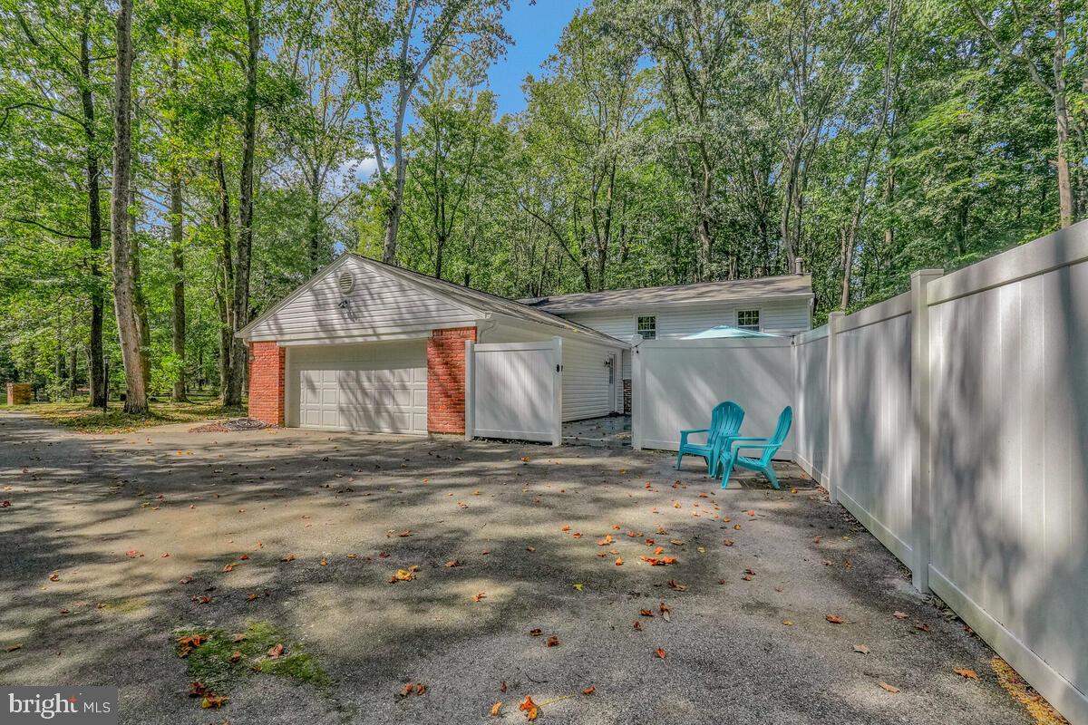 BRYANTOWN HILLS - Residential