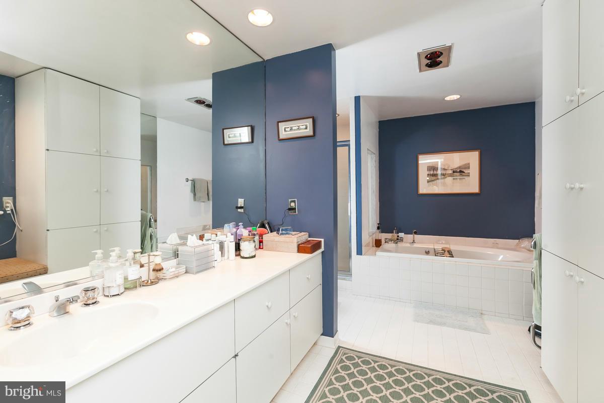 GREENSPRING VALLEY - Residential