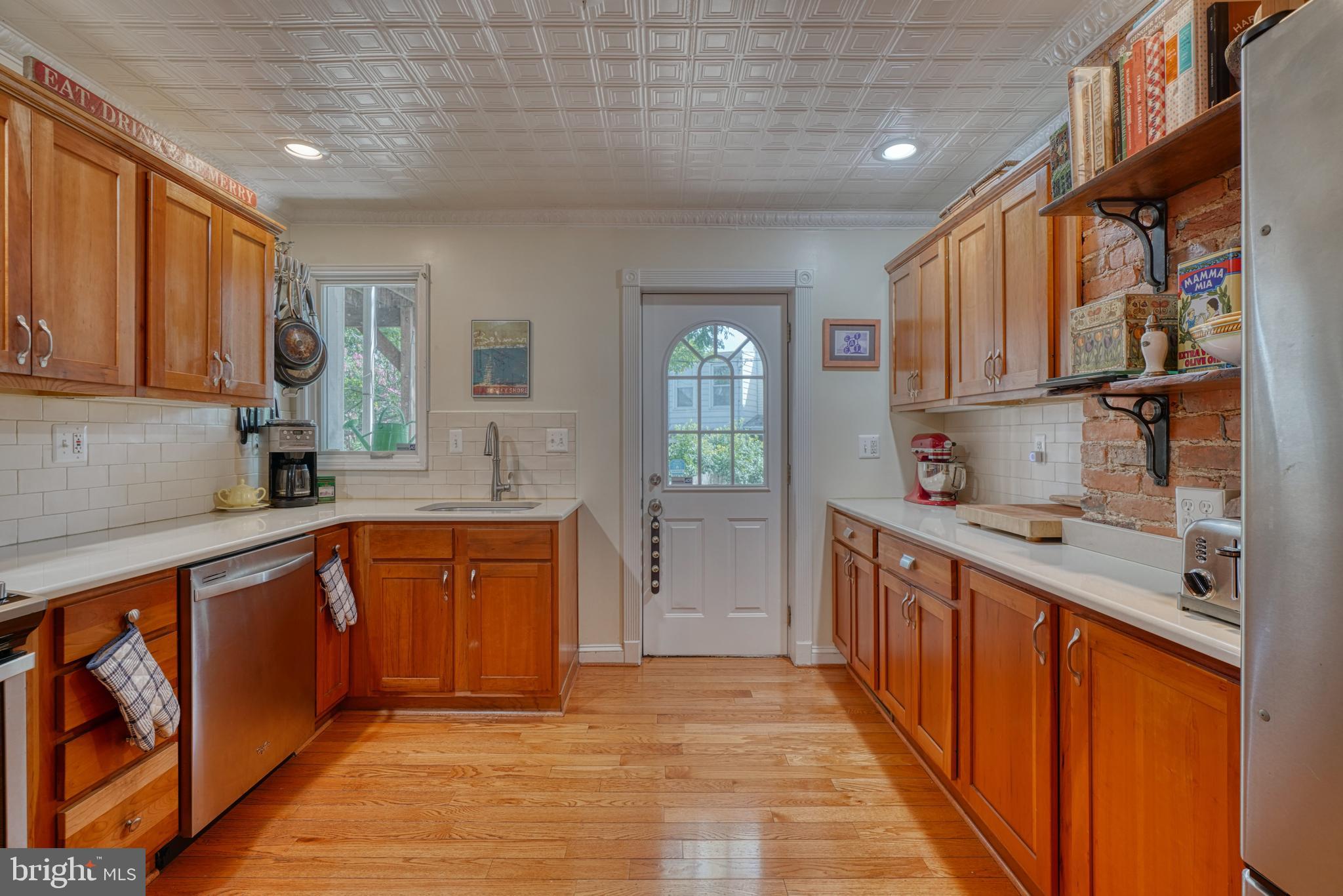 RIVERSIDE - Residential