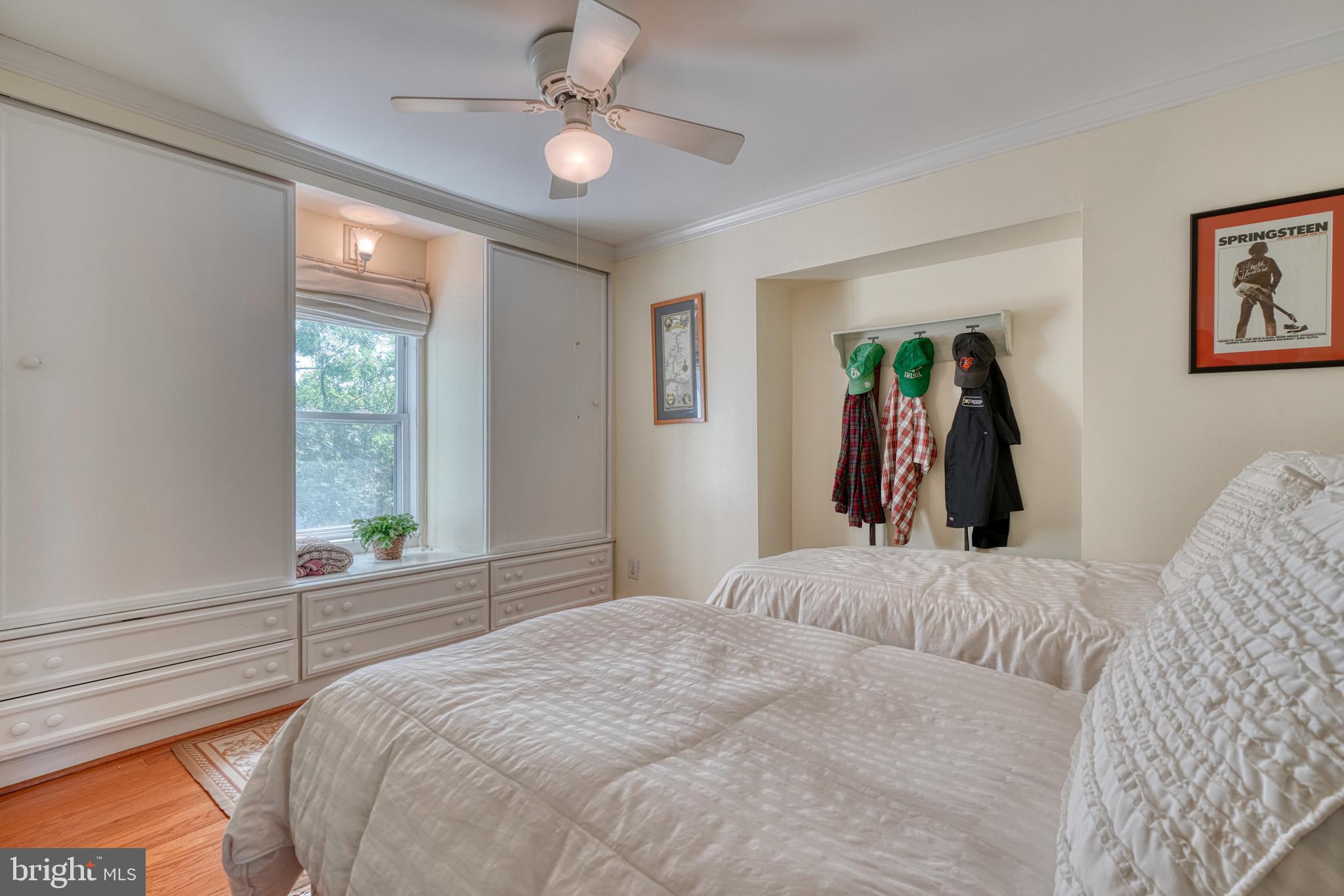 RIVERSIDE - Residential