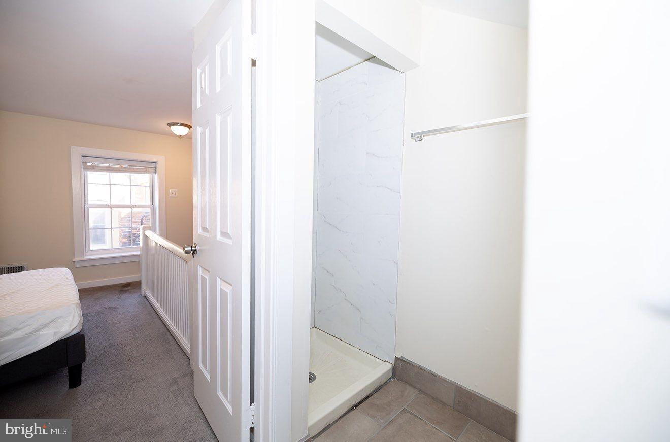 RIDGELY'S DELIGHT - Residential Lease