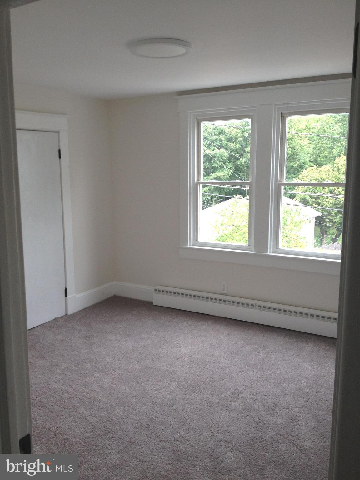 RIDGE GROVE - Residential