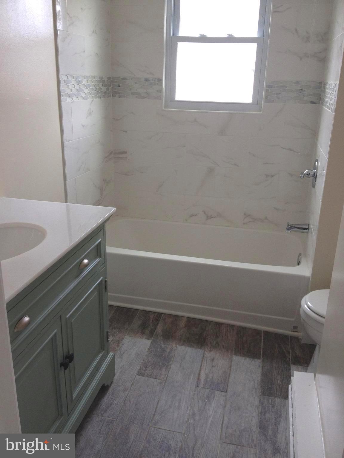 RIDGE GROVE - Residential