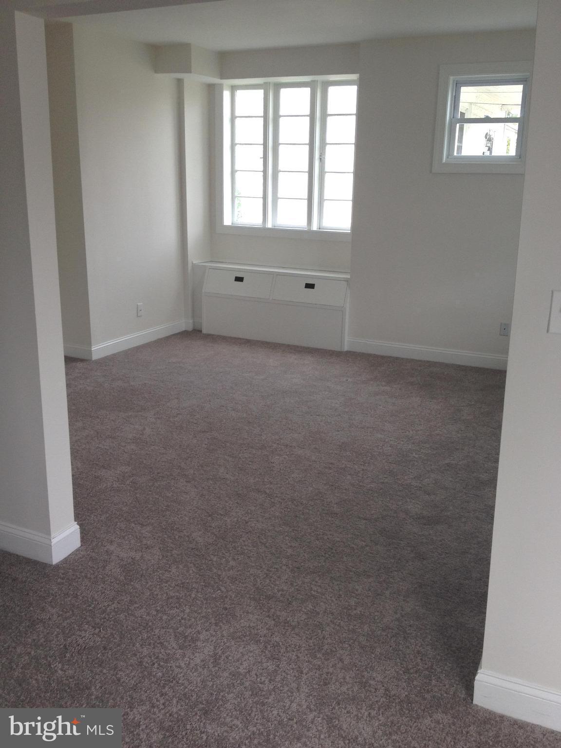 RIDGE GROVE - Residential