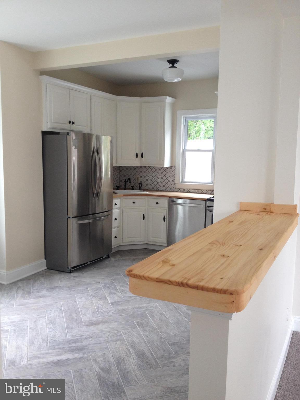 RIDGE GROVE - Residential