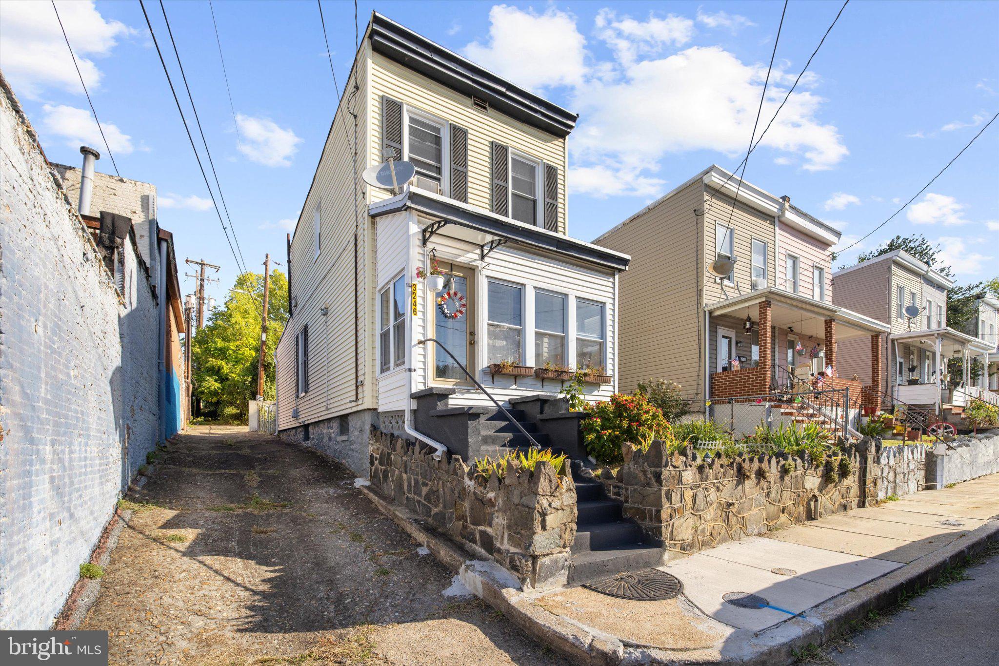 3246 KINGSLEY STREET
