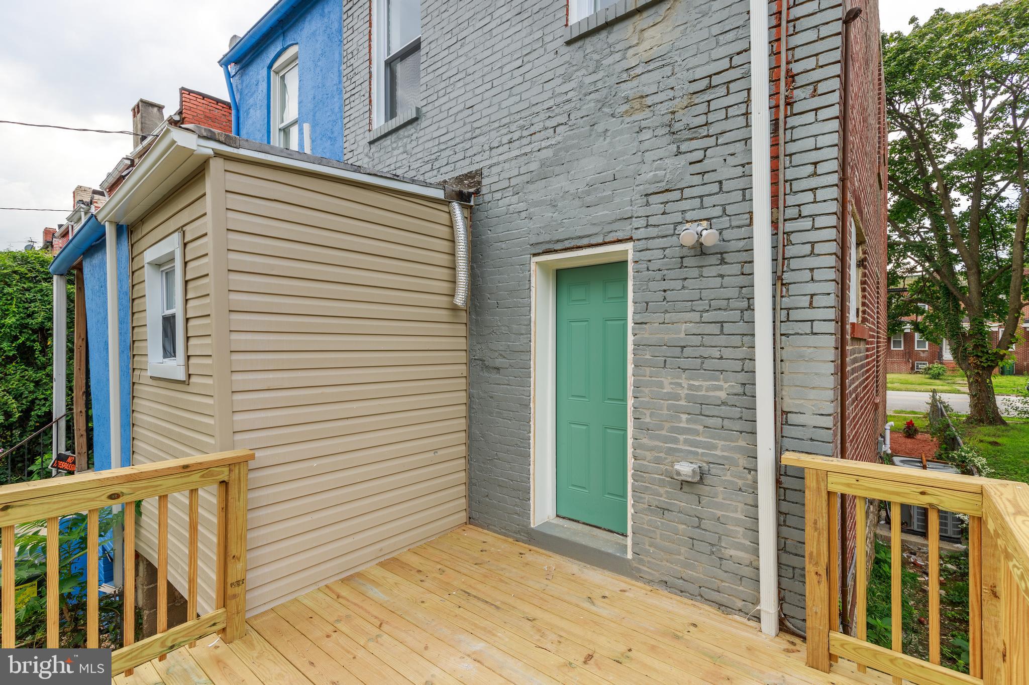 ARLINGTON - Residential