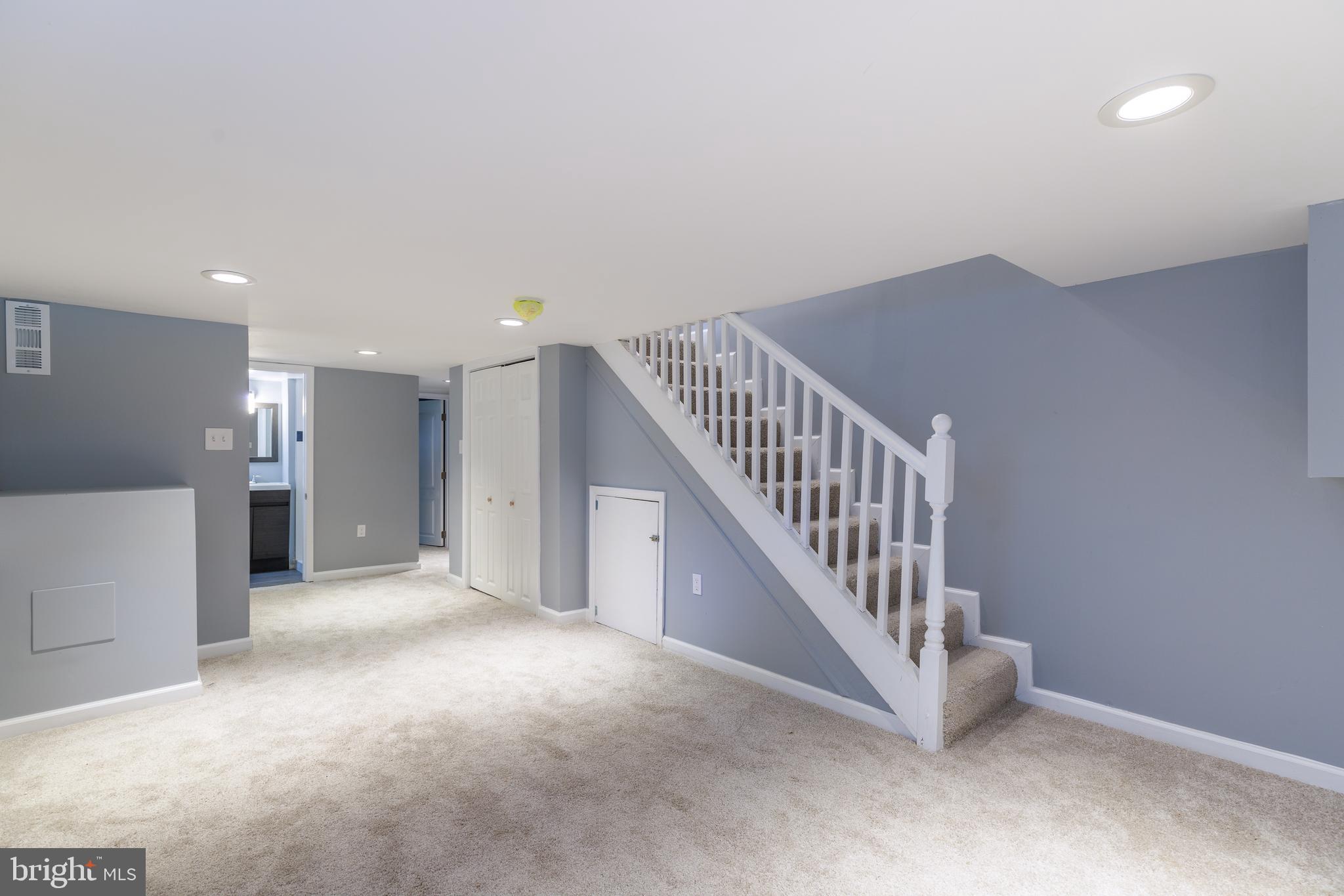 ARLINGTON - Residential