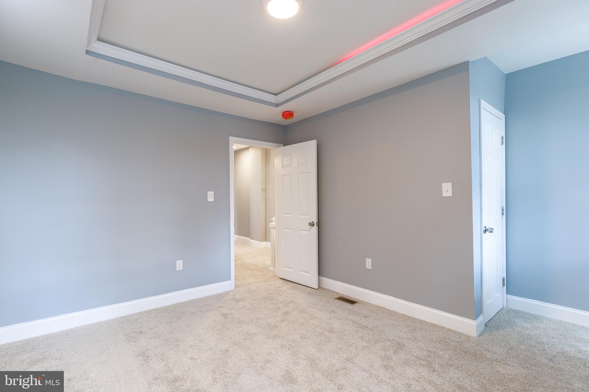 ARLINGTON - Residential