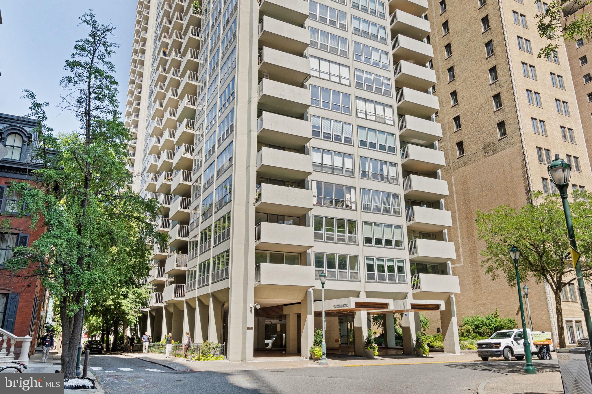 226 W RITTENHOUSE SQUARE 30 416