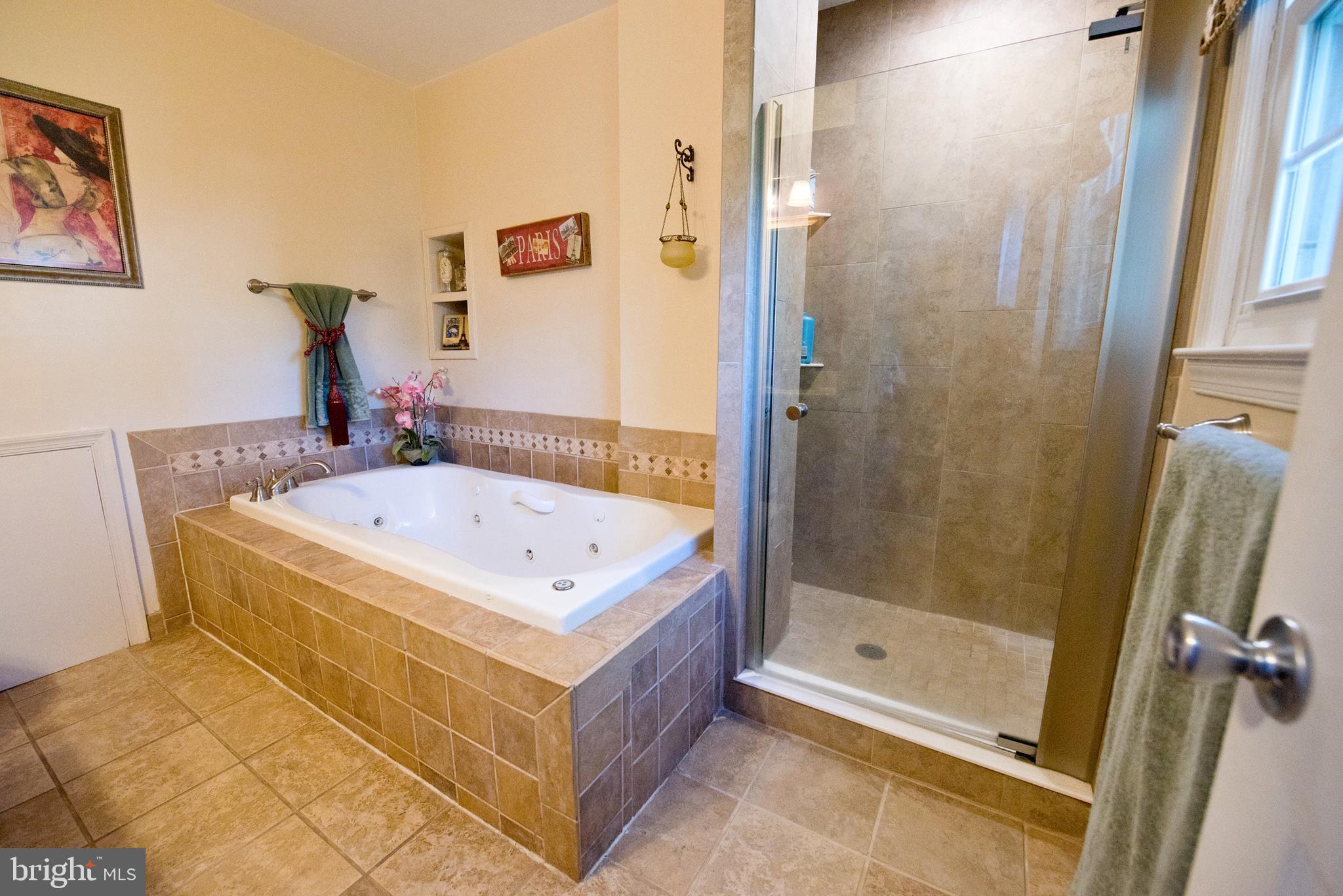 BEAVERBROOK - Residential