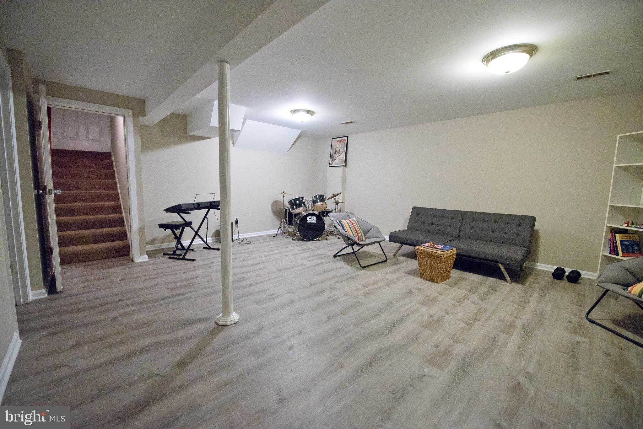 BEAVERBROOK - Residential