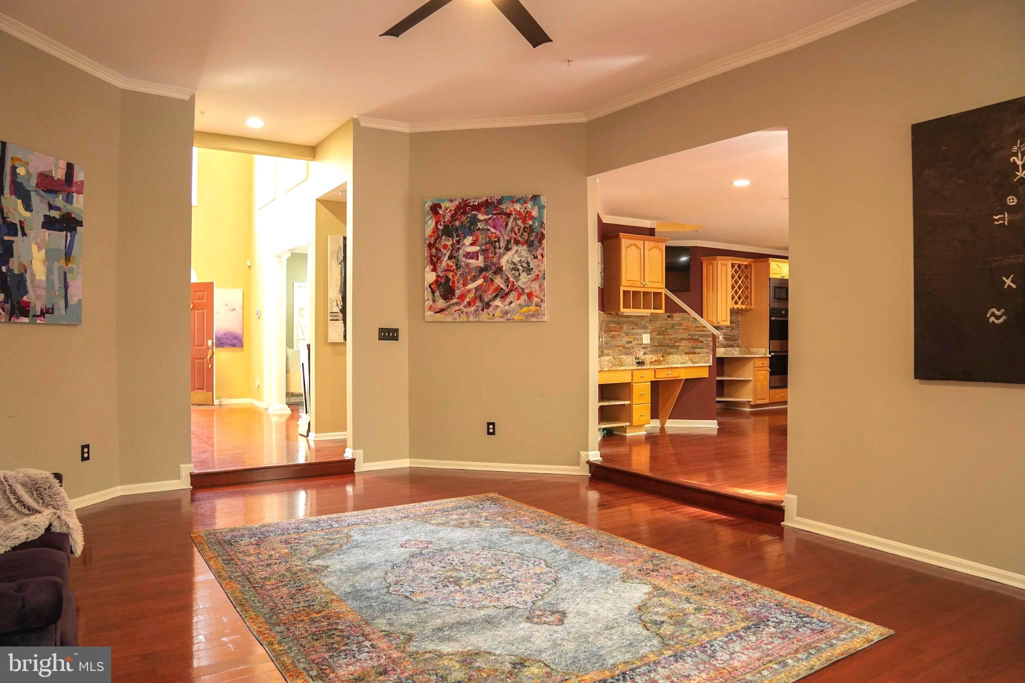 FARMINGTON WOODS - Residential