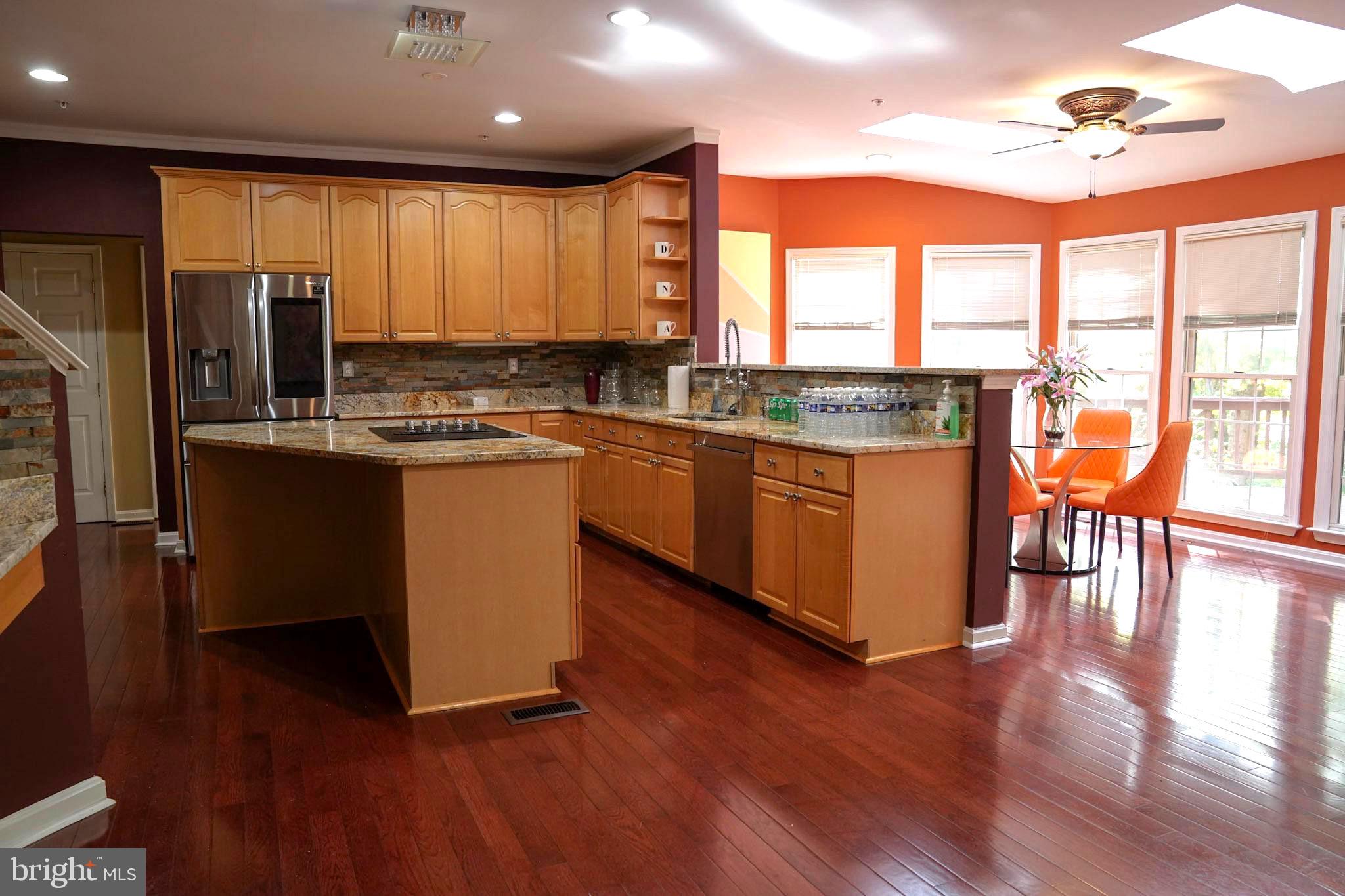 FARMINGTON WOODS - Residential