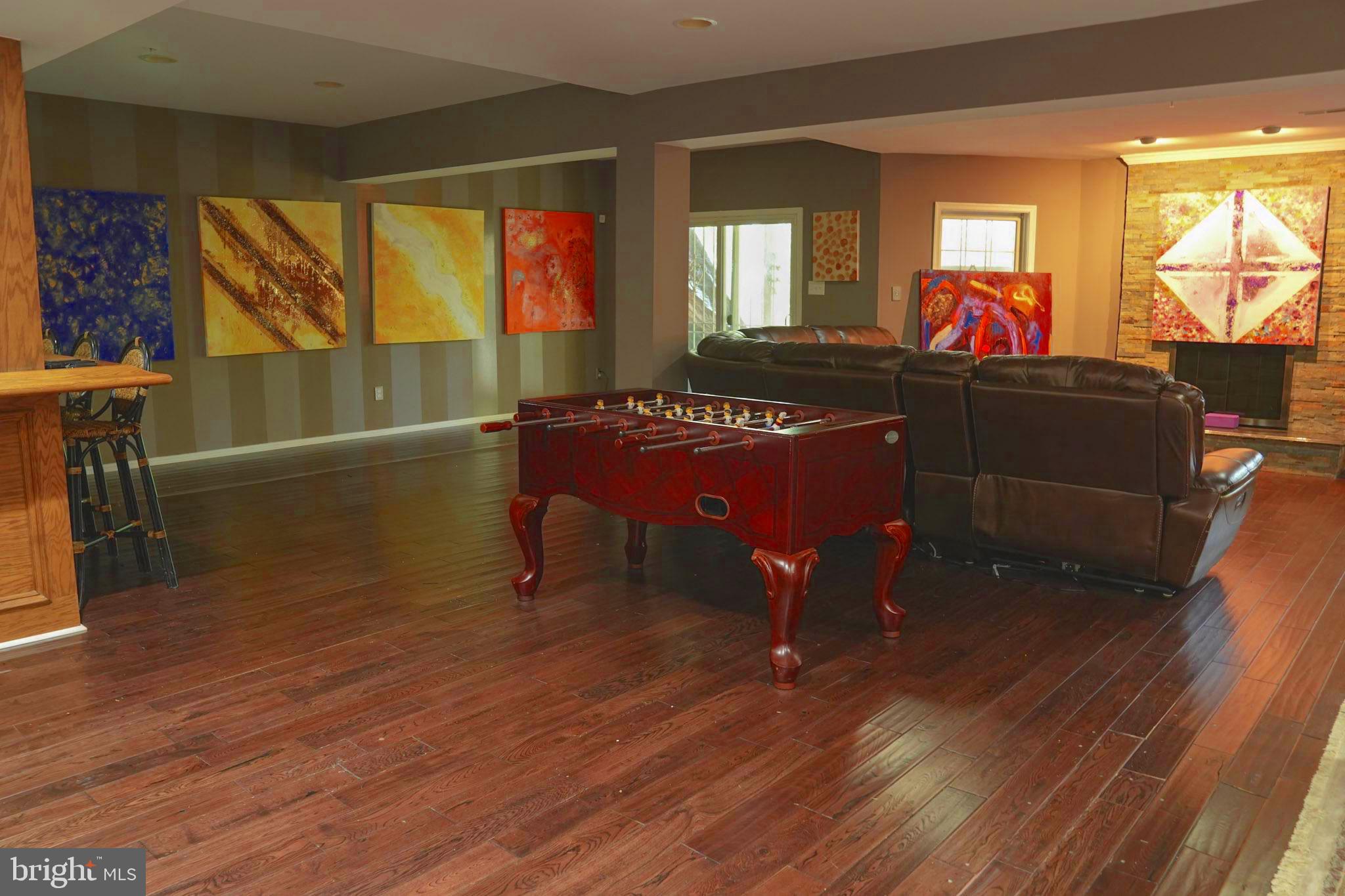 FARMINGTON WOODS - Residential