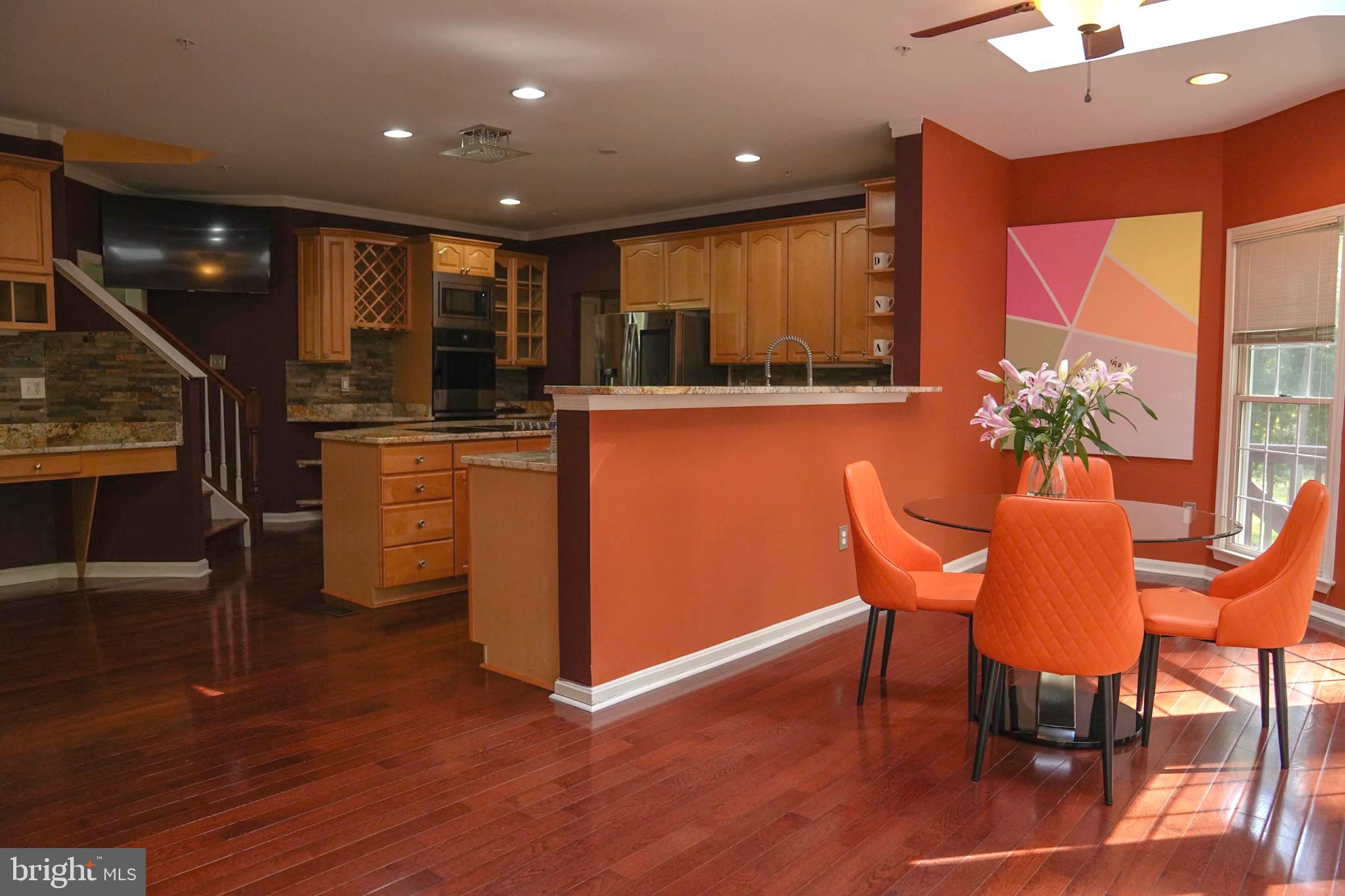 FARMINGTON WOODS - Residential