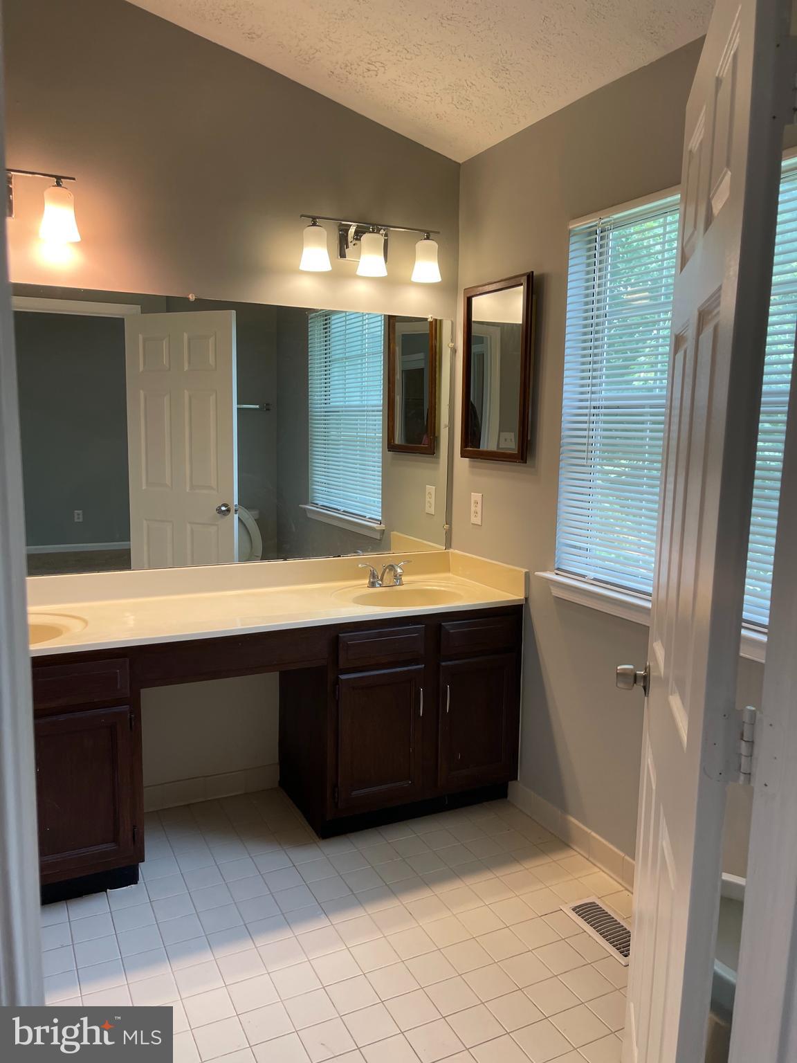 VILLAGES OF MARLBOROUGH - Residential Lease