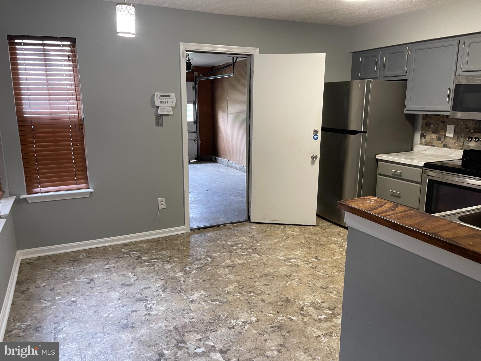 VILLAGES OF MARLBOROUGH - Residential Lease