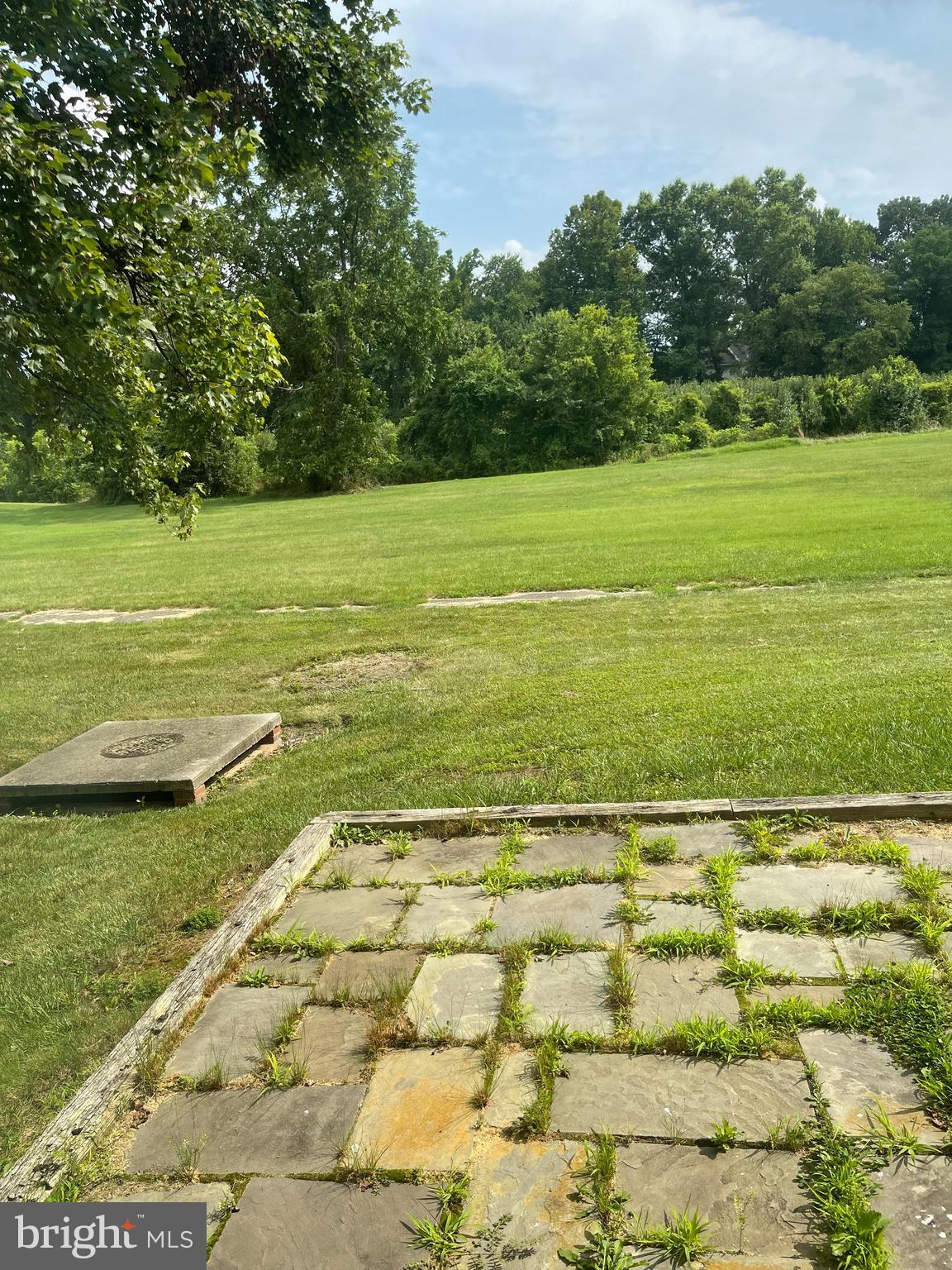 VILLAGES OF MARLBOROUGH - Residential Lease