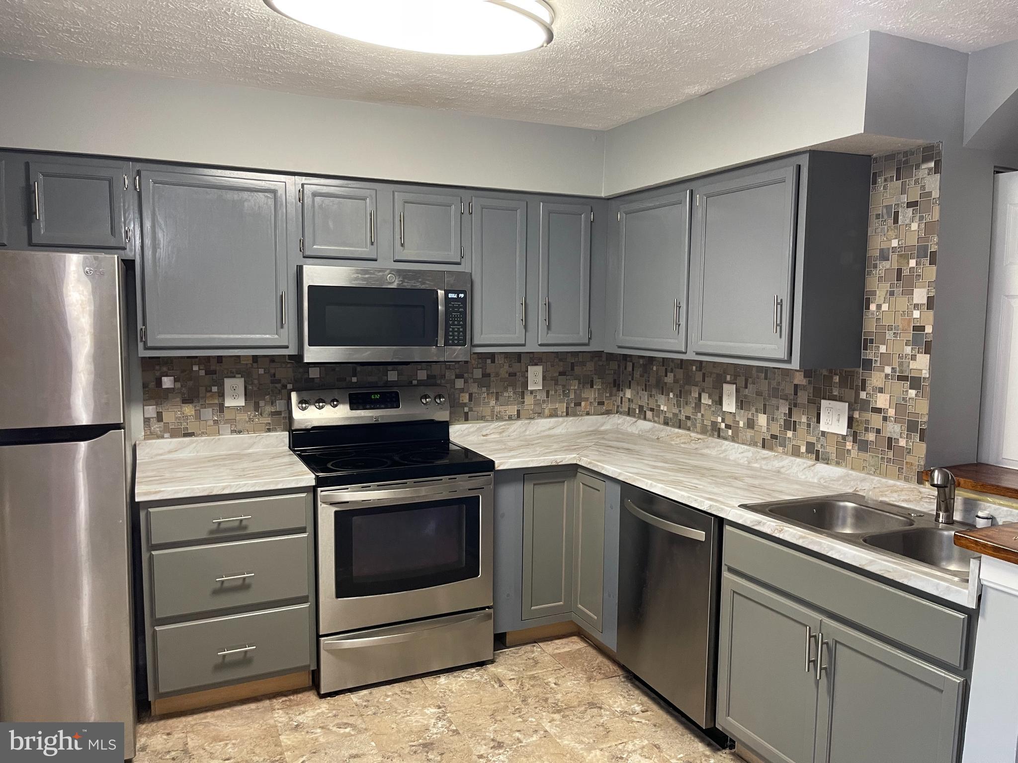 VILLAGES OF MARLBOROUGH - Residential Lease