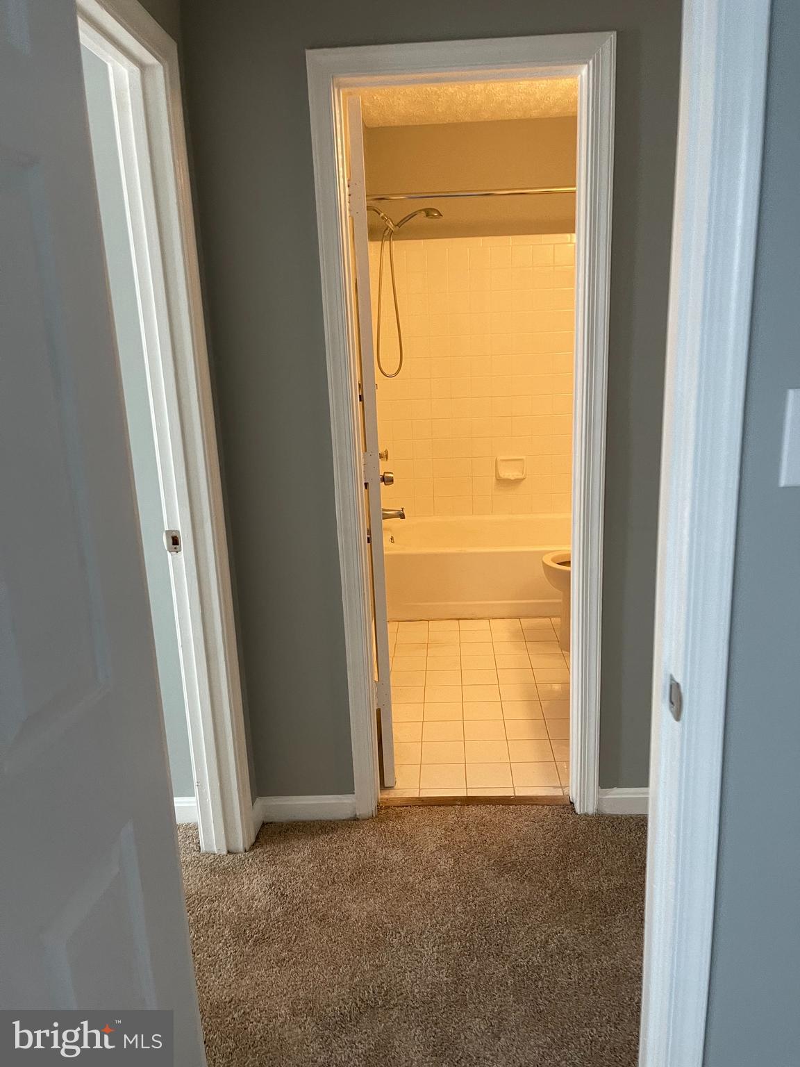 VILLAGES OF MARLBOROUGH - Residential Lease