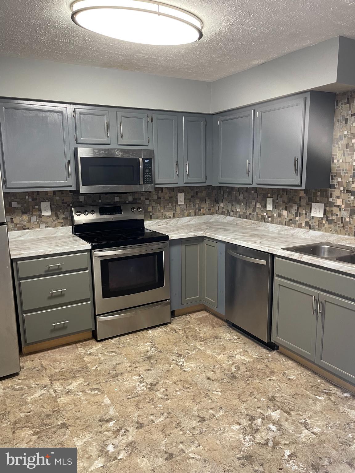 VILLAGES OF MARLBOROUGH - Residential Lease