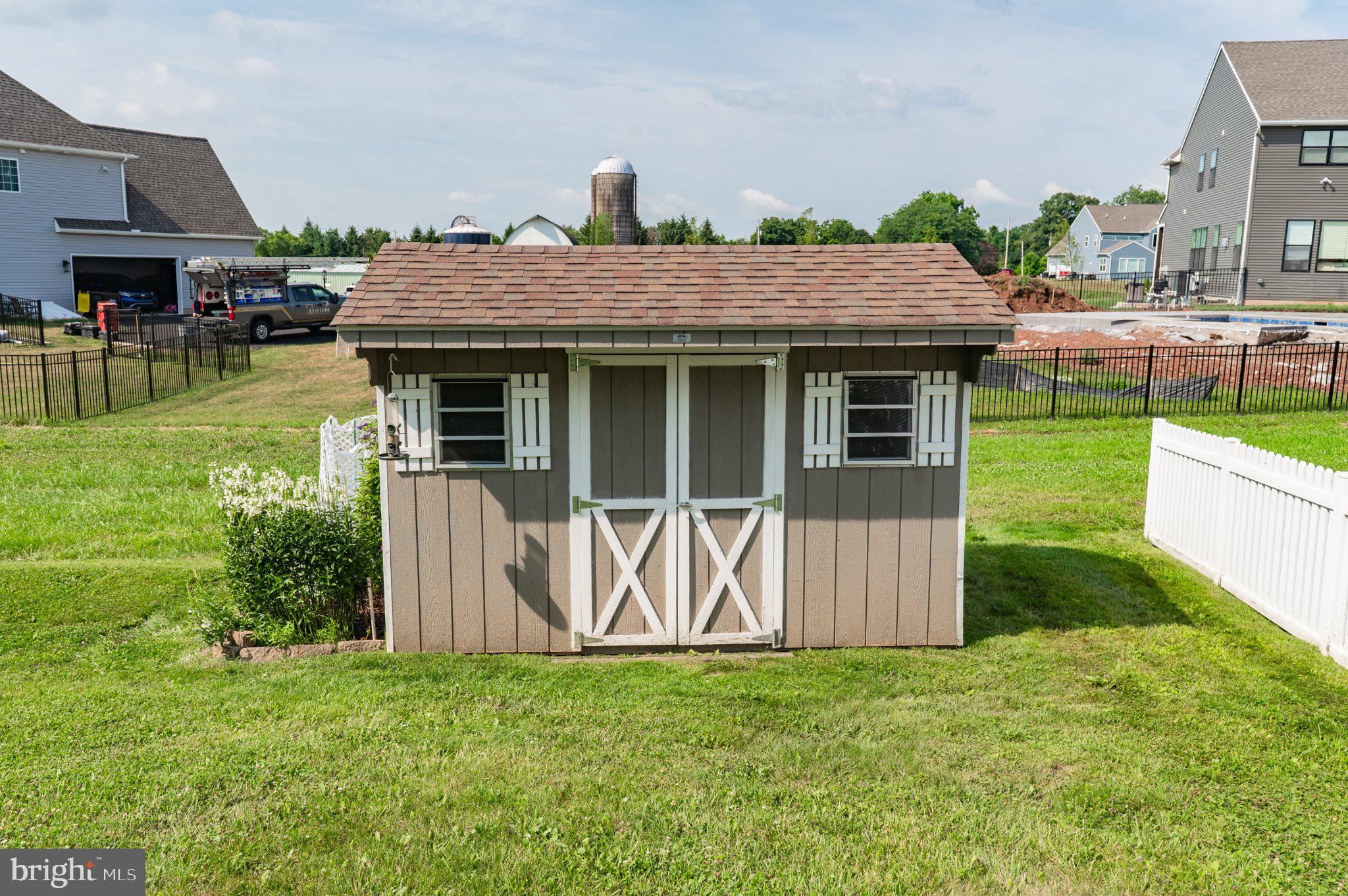 121 WINDING WAY