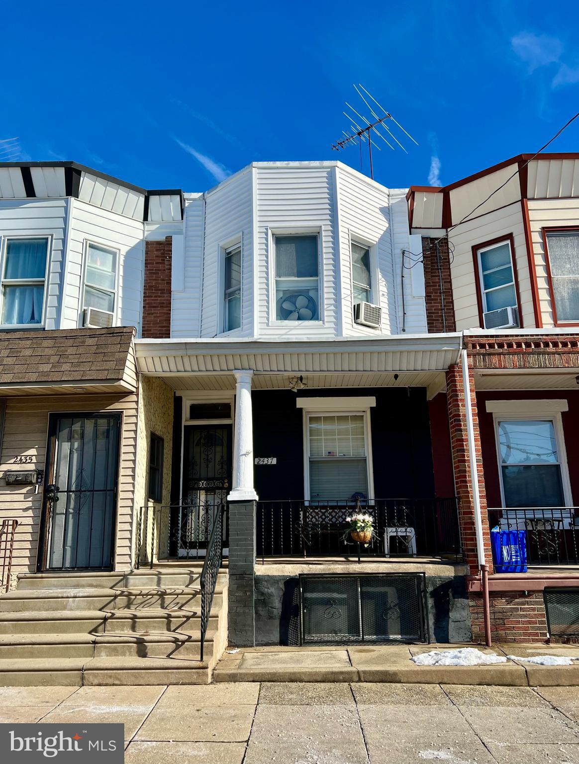 ELMWOOD PARK - Residential