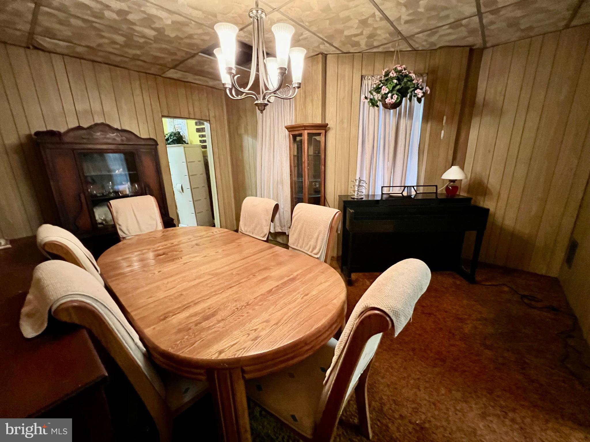 ELMWOOD PARK - Residential