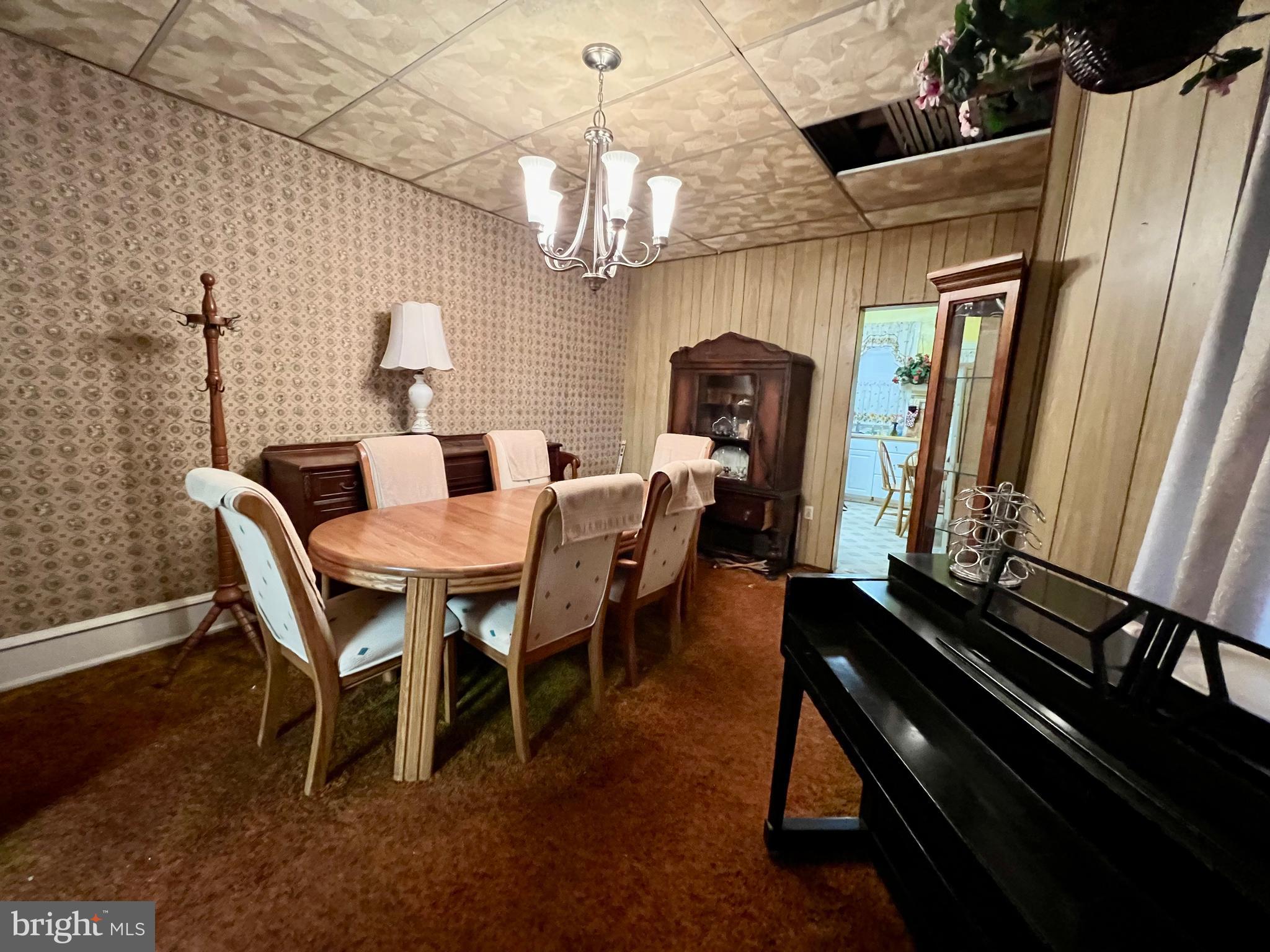 ELMWOOD PARK - Residential