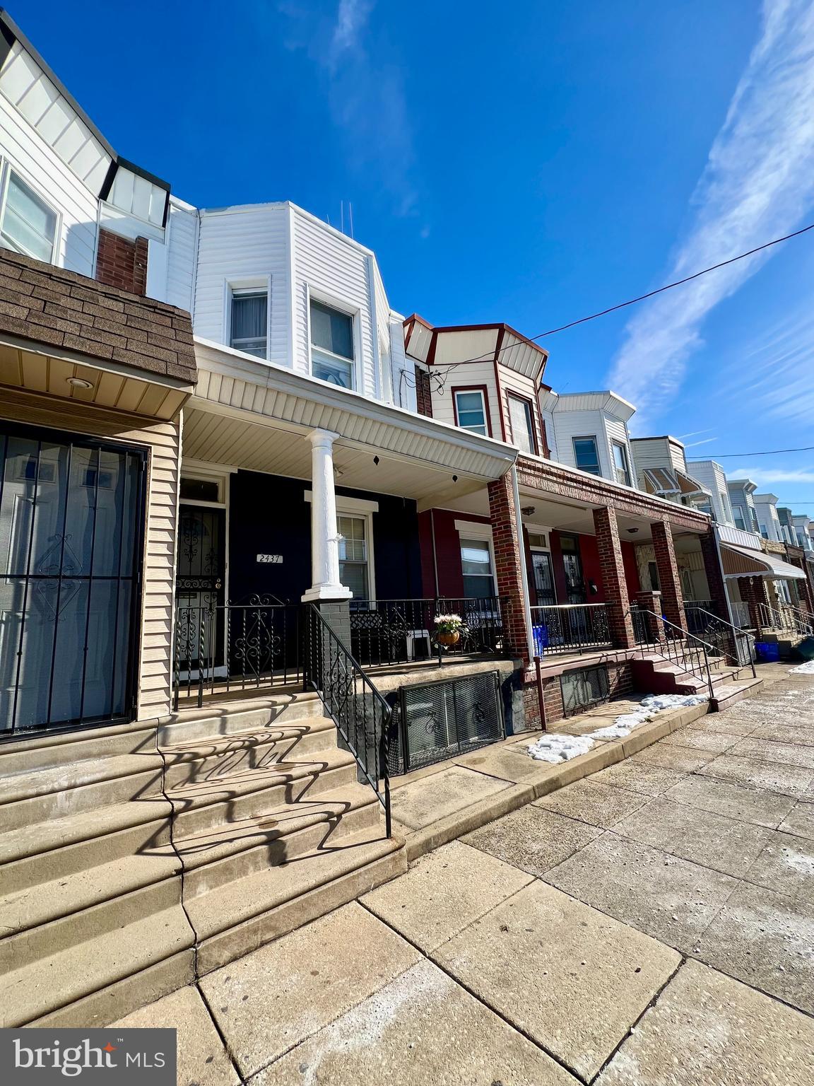 ELMWOOD PARK - Residential