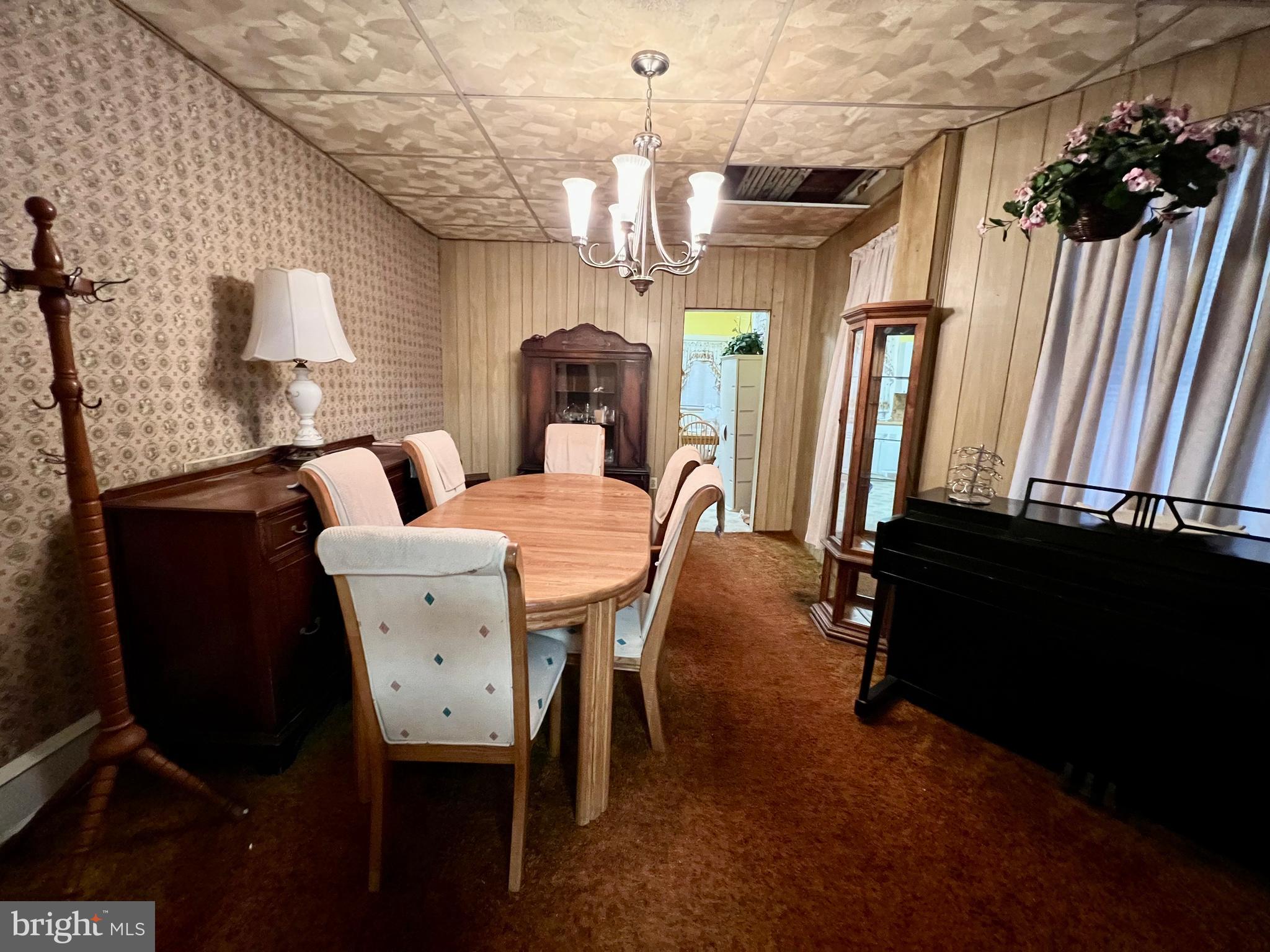 ELMWOOD PARK - Residential