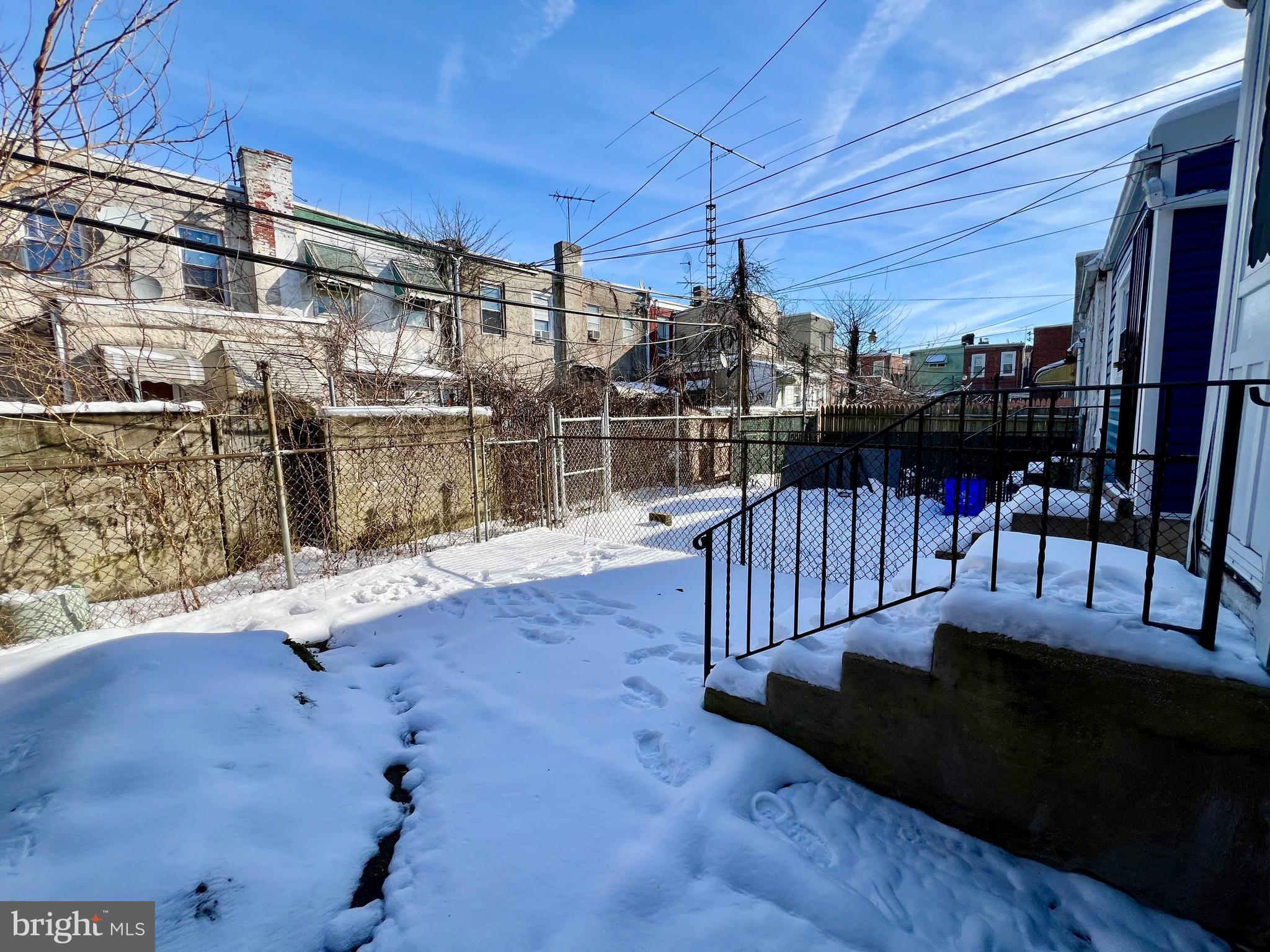 ELMWOOD PARK - Residential