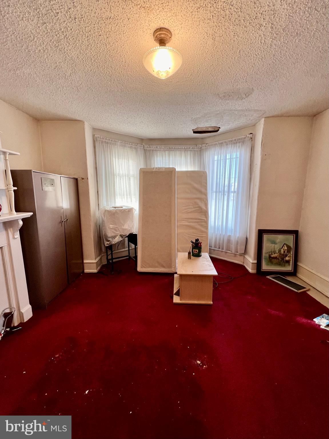 ELMWOOD PARK - Residential