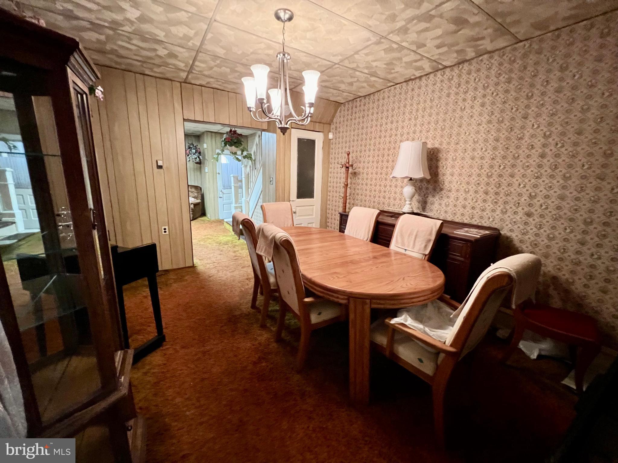 ELMWOOD PARK - Residential