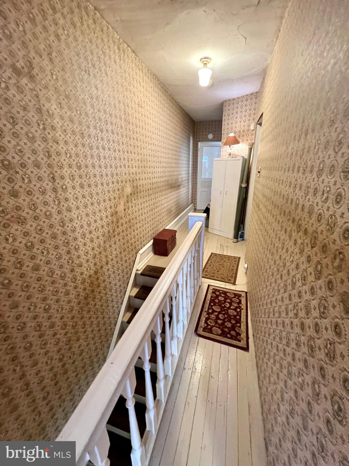 ELMWOOD PARK - Residential